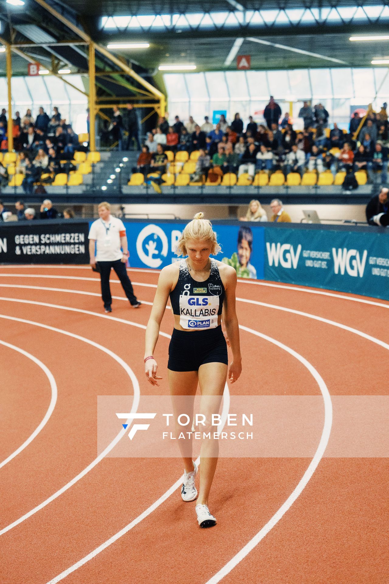 Jolanda Kallabis (FT 1844 Freiburg) bei den Deutschen Leichtathletik-Hallenmeisterschaften am 18.02.2023 in der Helmut-Koernig-Halle in Dortmund