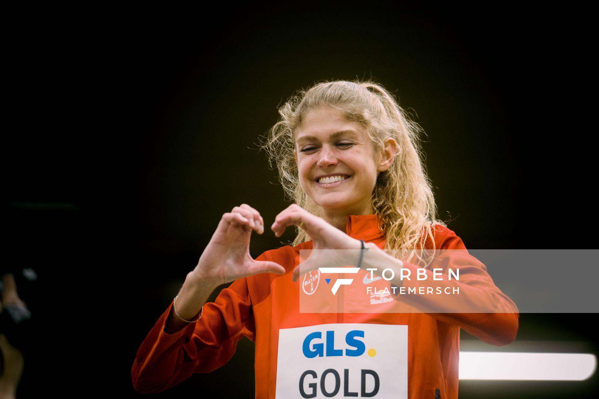 Konstanze Klosterhalfen (TSV Bayer 04 Leverkusen) bei den Deutschen Leichtathletik-Hallenmeisterschaften am 18.02.2023 in der Helmut-Koernig-Halle in Dortmund