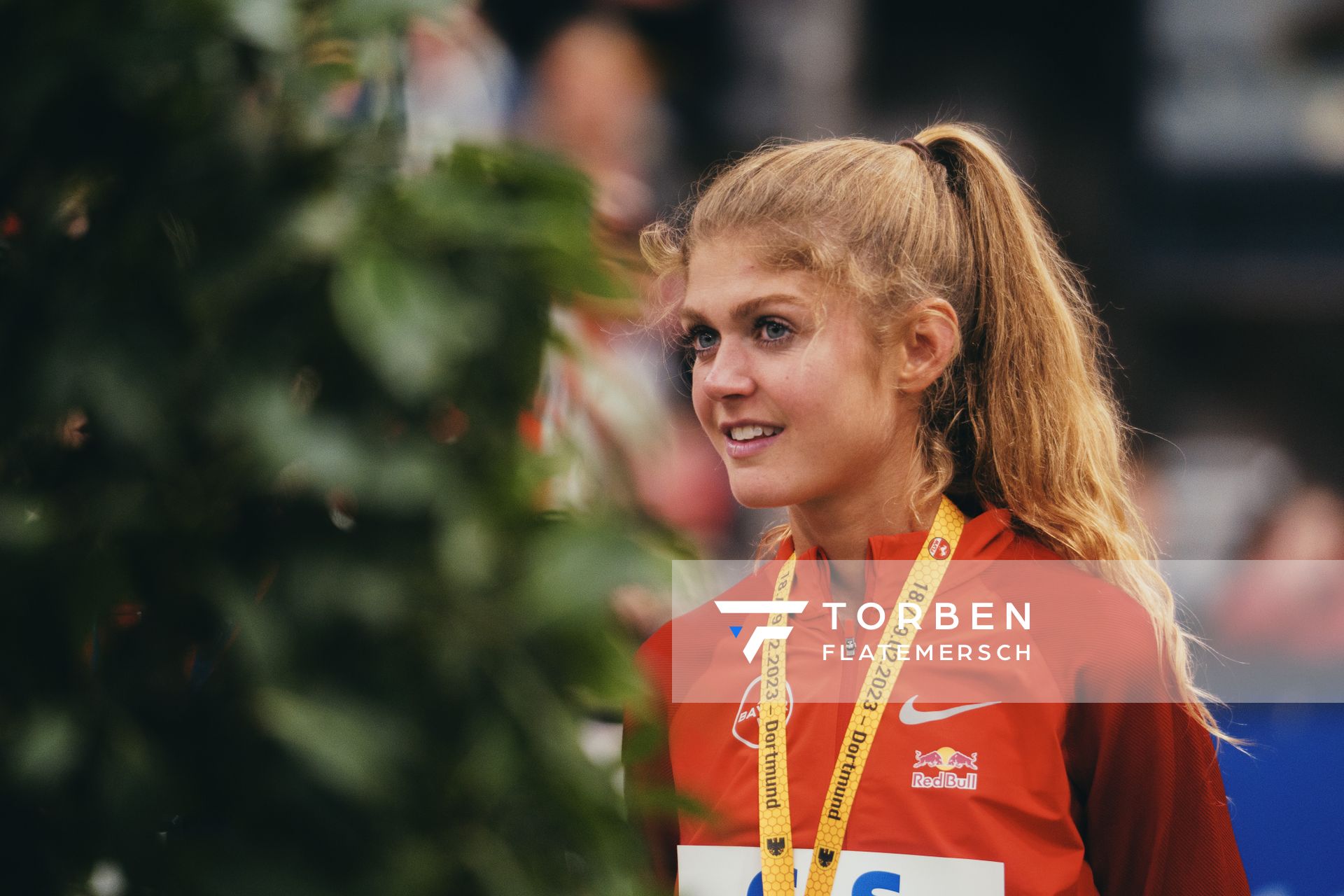 Konstanze Klosterhalfen (TSV Bayer 04 Leverkusen) bei den Deutschen Leichtathletik-Hallenmeisterschaften am 18.02.2023 in der Helmut-Koernig-Halle in Dortmund