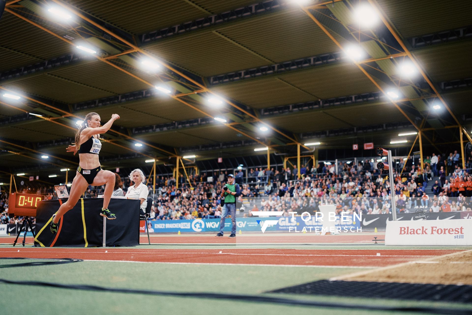 Kira Wittmann (LG Goettingen) bei den Deutschen Leichtathletik-Hallenmeisterschaften am 18.02.2023 in der Helmut-Koernig-Halle in Dortmund