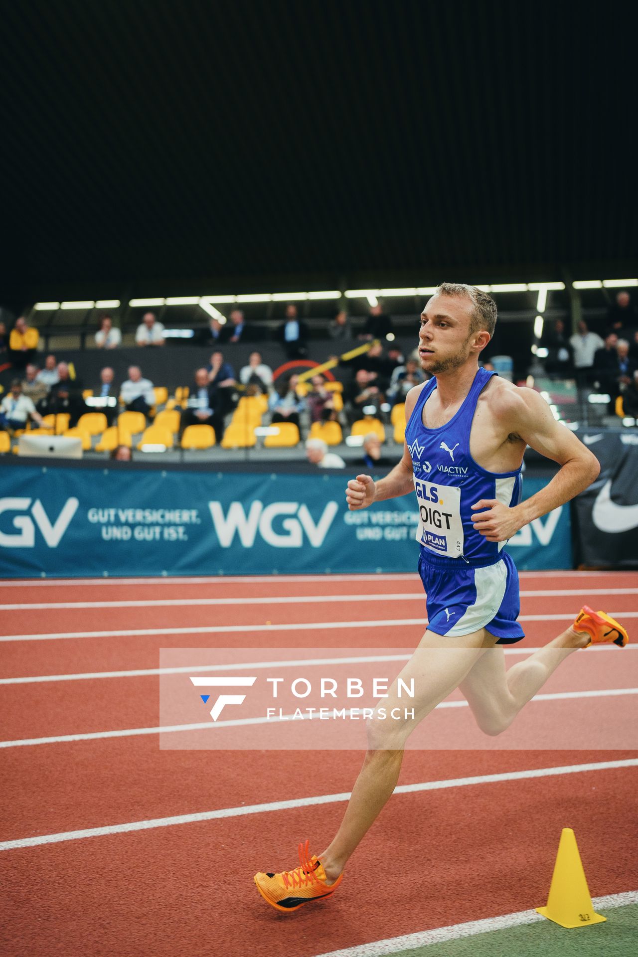 Nils Voigt (TV Wattenscheid 01) bei den Deutschen Leichtathletik-Hallenmeisterschaften am 18.02.2023 in der Helmut-Koernig-Halle in Dortmund