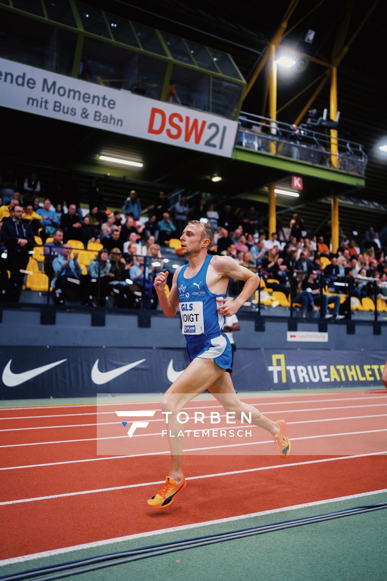 Nils Voigt (TV Wattenscheid 01) bei den Deutschen Leichtathletik-Hallenmeisterschaften am 18.02.2023 in der Helmut-Koernig-Halle in Dortmund