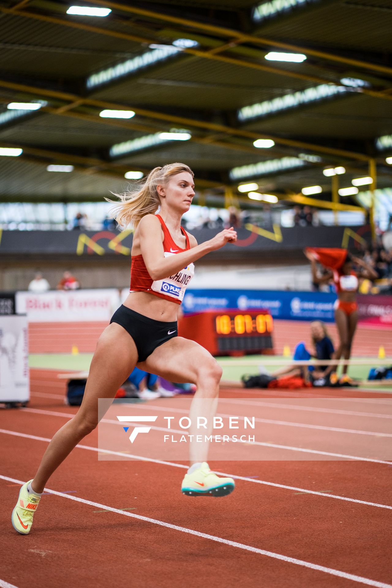 Bianca Stichling (TSV Bayer 04 Leverkusen) bei den Deutschen Leichtathletik-Hallenmeisterschaften am 19.02.2023 in der Helmut-Koernig-Halle in Dortmund