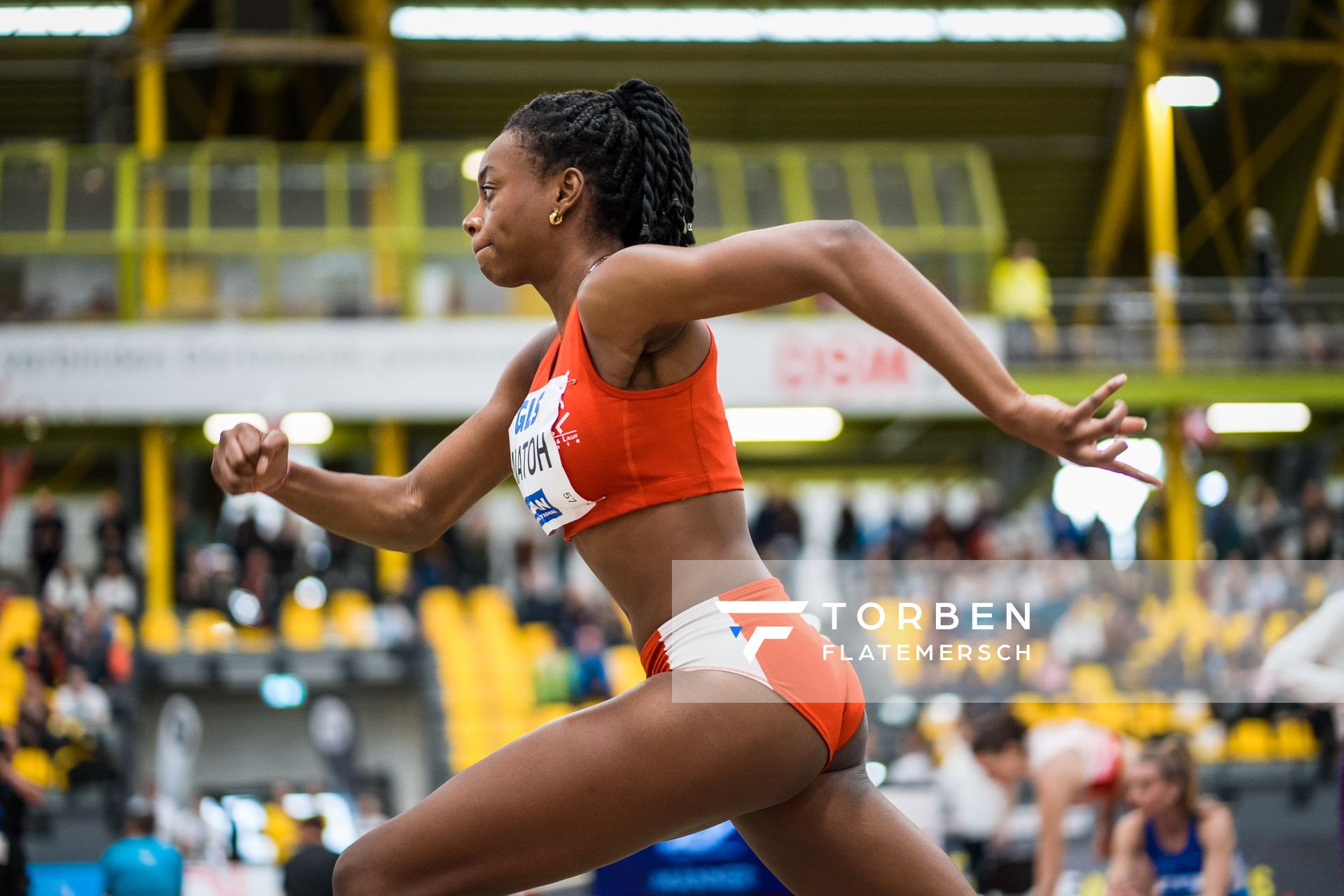 Blessing Enatoh (LG Nord Berlin) bei den Deutschen Leichtathletik-Hallenmeisterschaften am 19.02.2023 in der Helmut-Koernig-Halle in Dortmund