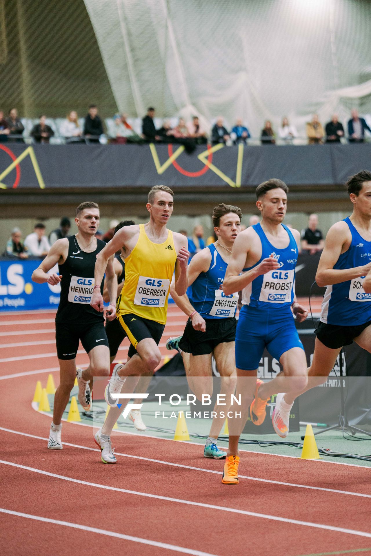 Luis Oberbeck (LG Goettingen), Marius Probst (TV Wattenscheid 01) bei den Deutschen Leichtathletik-Hallenmeisterschaften am 19.02.2023 in der Helmut-Koernig-Halle in Dortmund