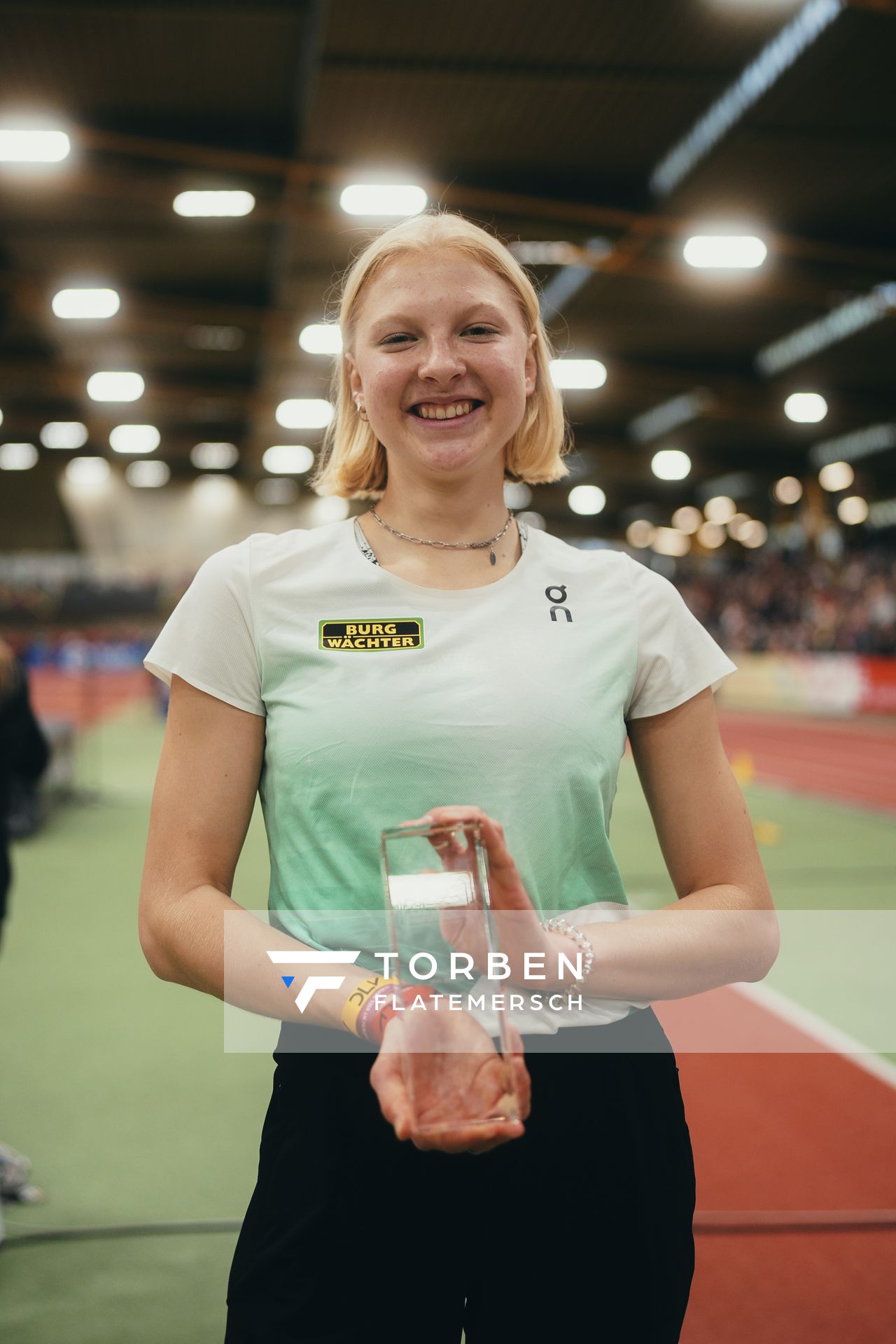 Jolanda Kallabis (FT 1844 Freiburg) bei den Deutschen Leichtathletik-Hallenmeisterschaften am 19.02.2023 in der Helmut-Koernig-Halle in Dortmund