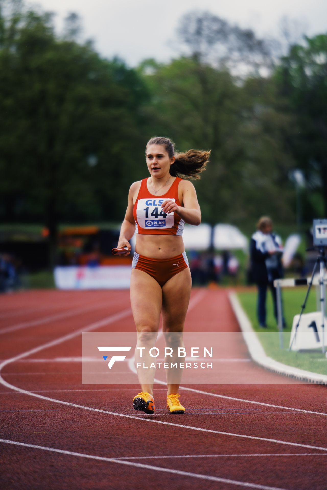 Charlotte Wolff (LG Nord Berlin) am 29.04.2023 bei den deutschen Meisterschaften Langstaffel in Bietigheim-Bissingen