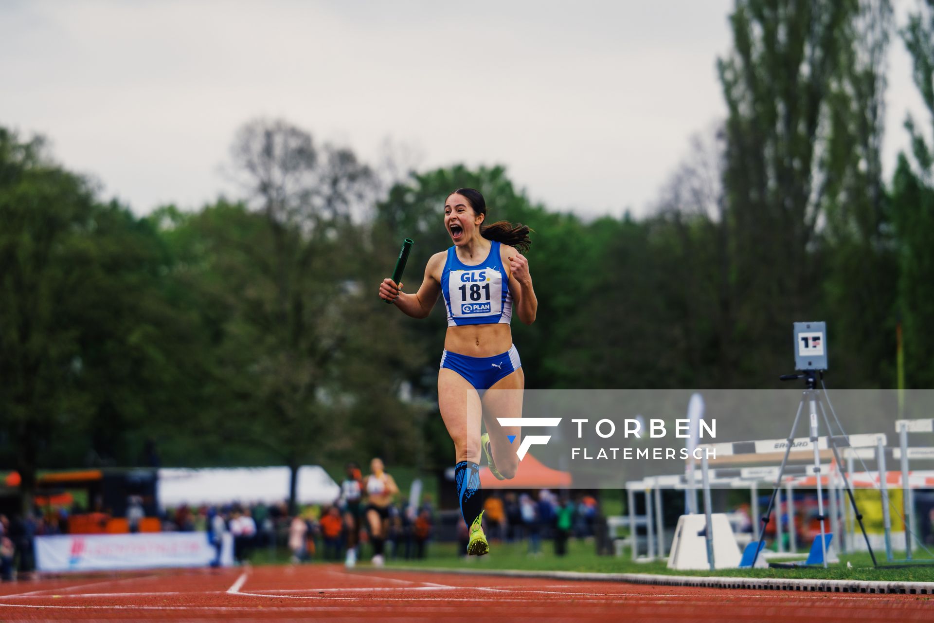Amelie-Johanna Fraeger (LAC Quelle Fuerth) am 29.04.2023 bei den deutschen Meisterschaften Langstaffel in Bietigheim-Bissingen