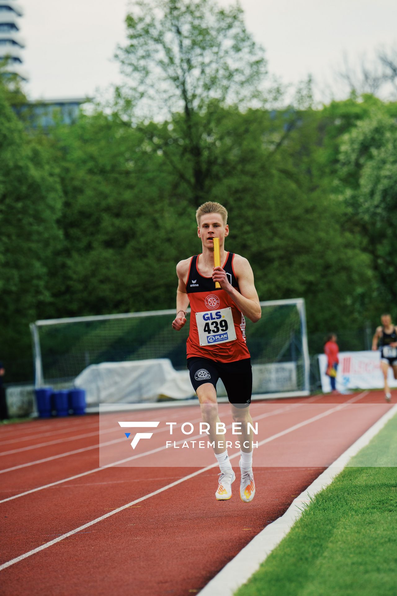 Mika Pikutzki (LG Osnabrueck) am 29.04.2023 bei den deutschen Meisterschaften Langstaffel in Bietigheim-Bissingen