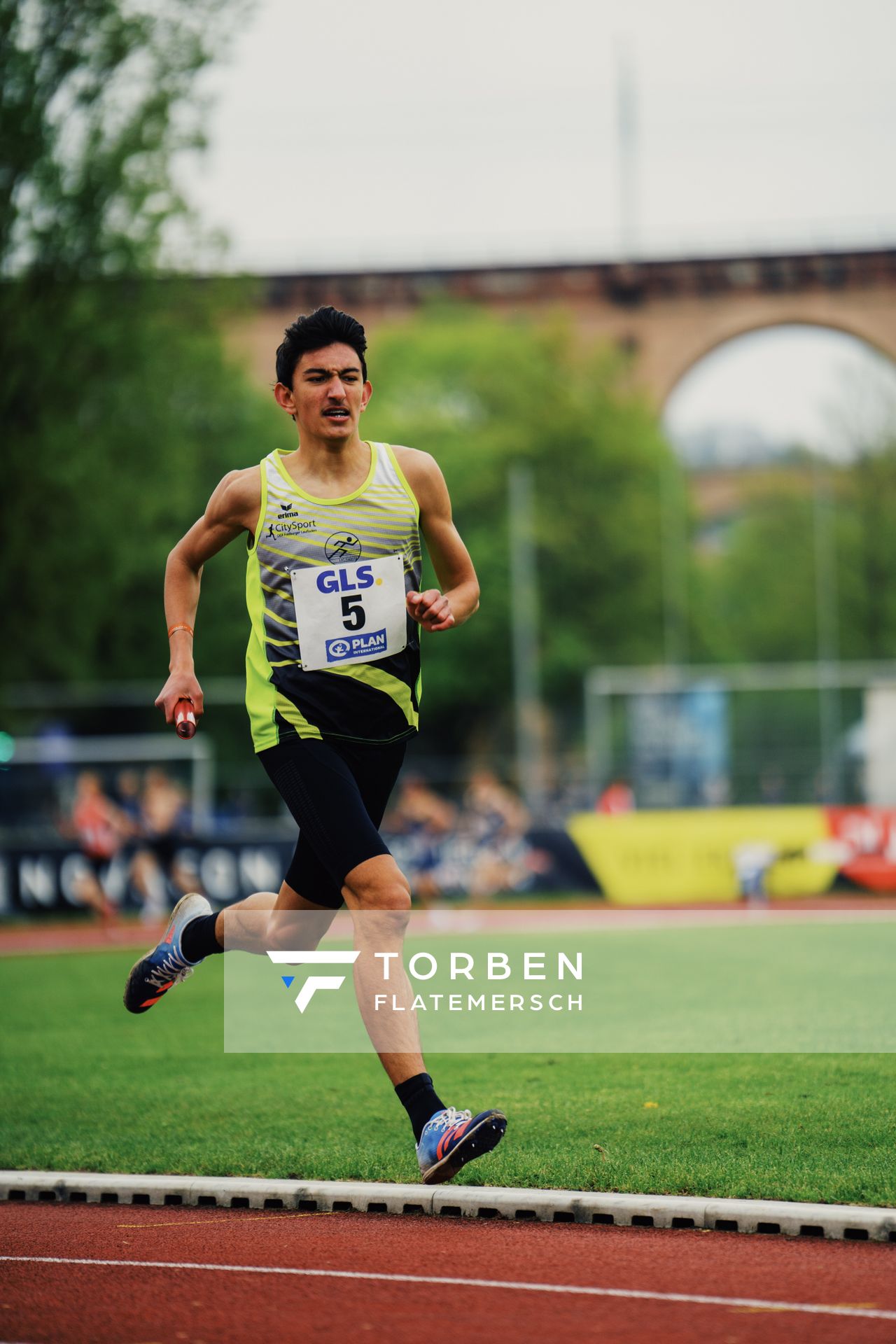 Lino Paradelo (LAC Freiburg) am 29.04.2023 bei den deutschen Meisterschaften Langstaffel in Bietigheim-Bissingen