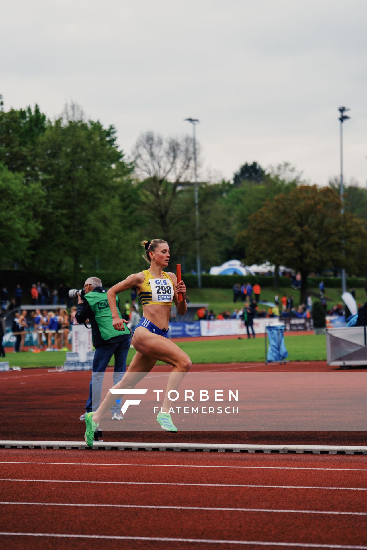 Marie Burchard (StG ATK-Koenigstein-Gross Gerau) am 29.04.2023 bei den deutschen Meisterschaften Langstaffel in Bietigheim-Bissingen