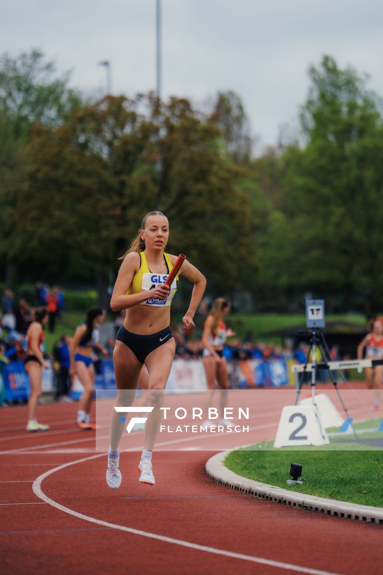 Carolin Hinrichs (VfL Loeningen) am 29.04.2023 bei den deutschen Meisterschaften Langstaffel in Bietigheim-Bissingen
