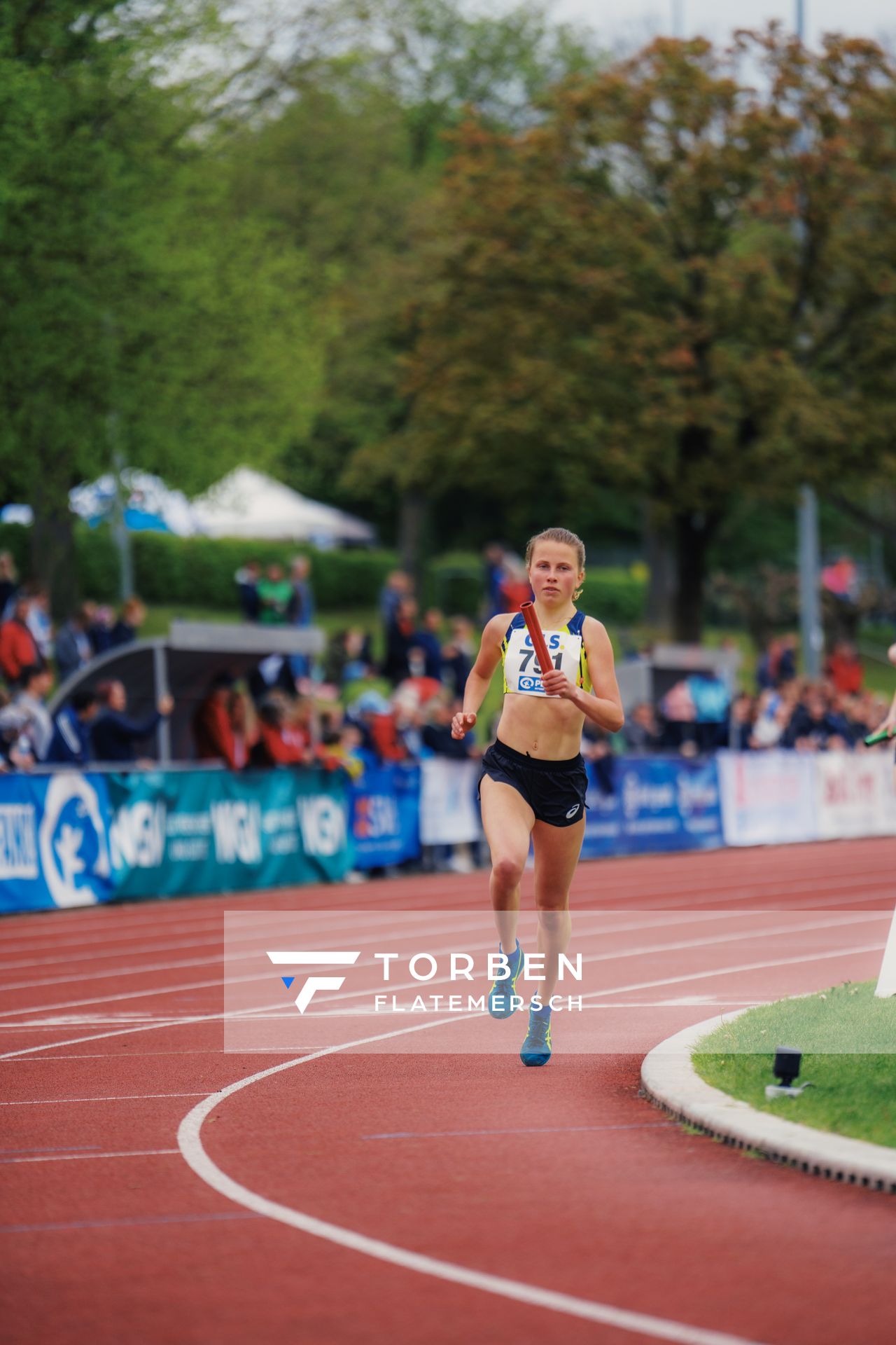 Kira Weis (KSG Gerlingen) am 29.04.2023 bei den deutschen Meisterschaften Langstaffel in Bietigheim-Bissingen