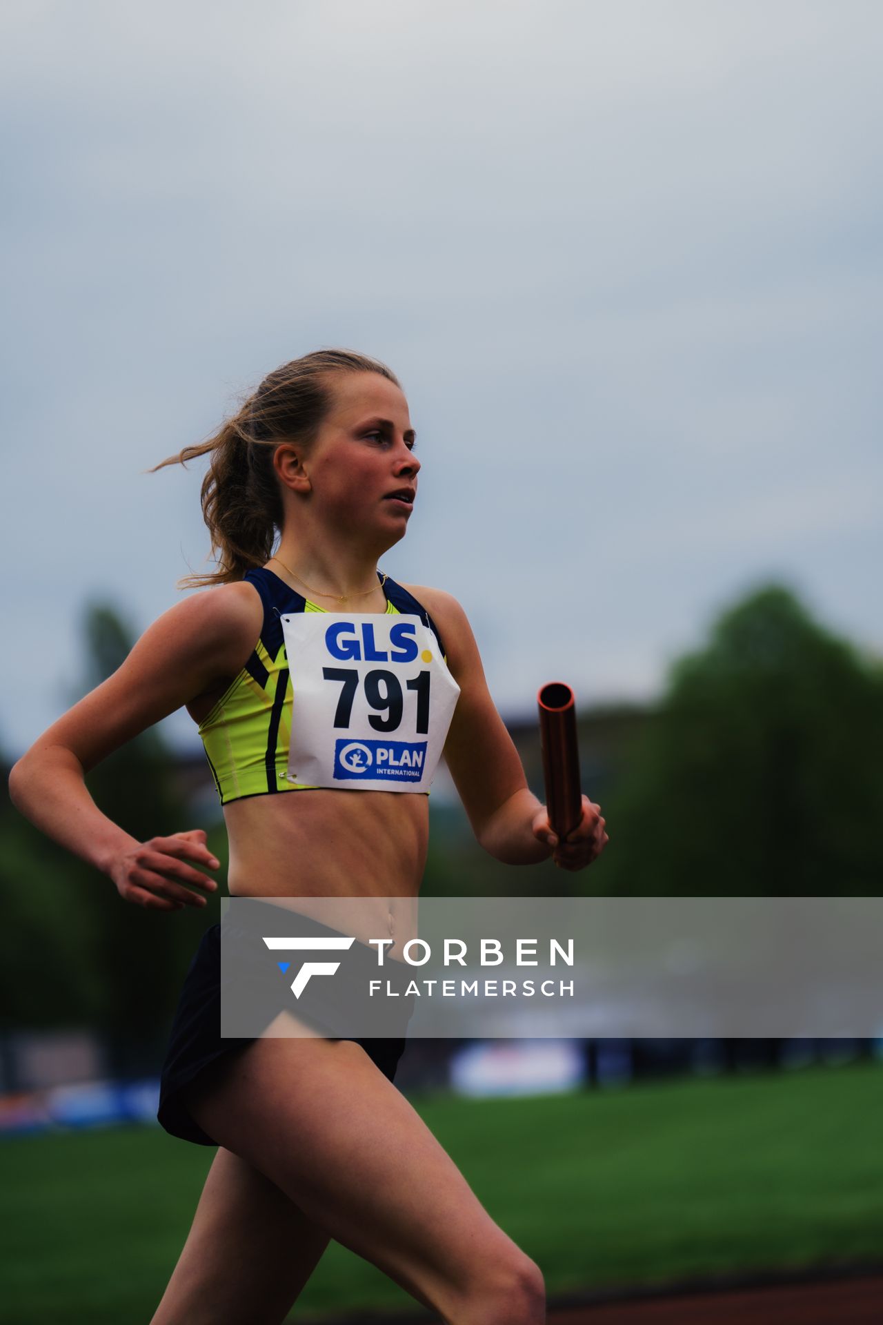 Kira Weis (KSG Gerlingen) am 29.04.2023 bei den deutschen Meisterschaften Langstaffel in Bietigheim-Bissingen