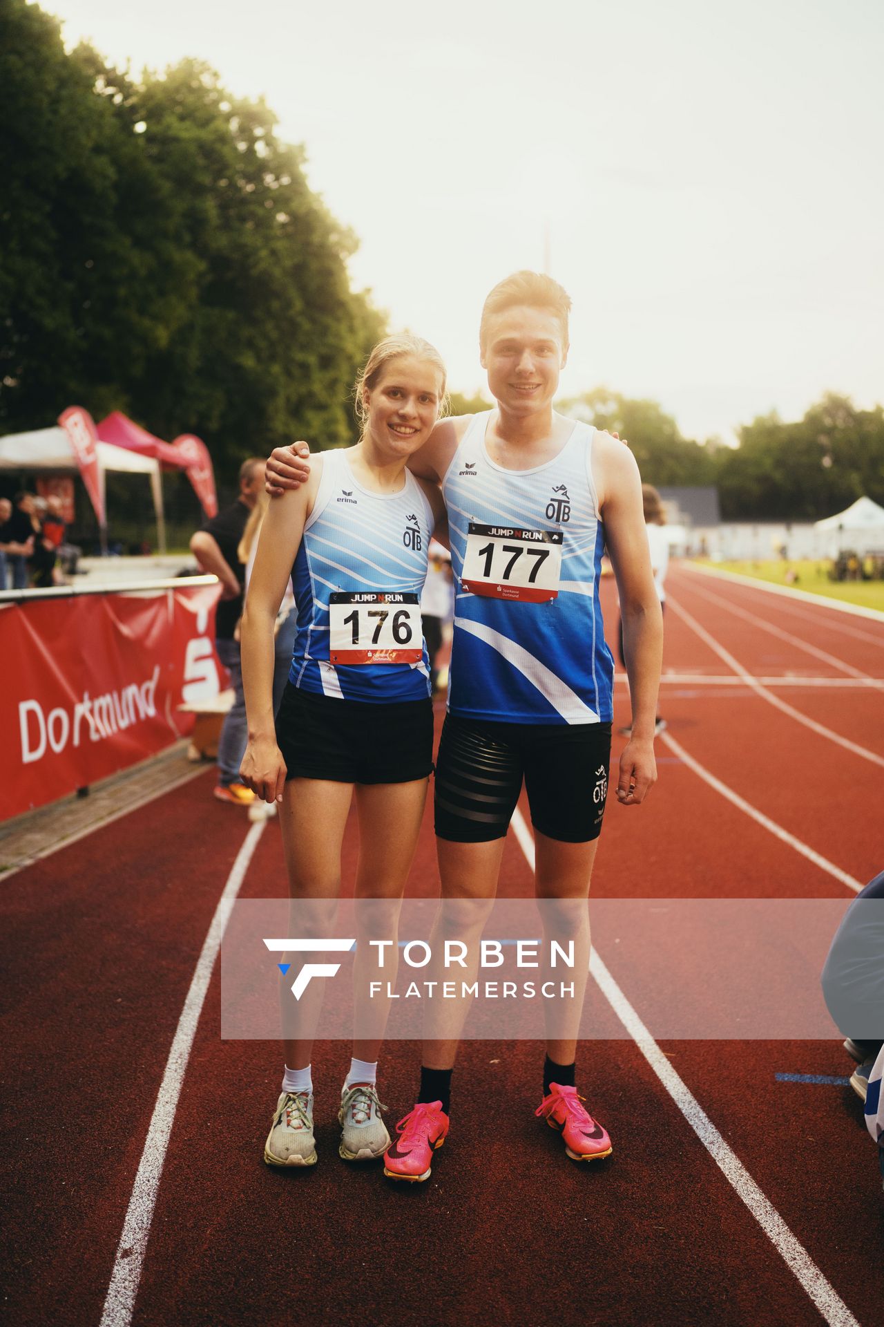 Annika Klezath (GER/OTB Osnabrueck) und Jonas Kulgemeyer (GER/OTB Osnabrueck) am 07.06.2023 beim Jump n Run Meeting im Stadion Dortmund-Hacheney in Dortmund