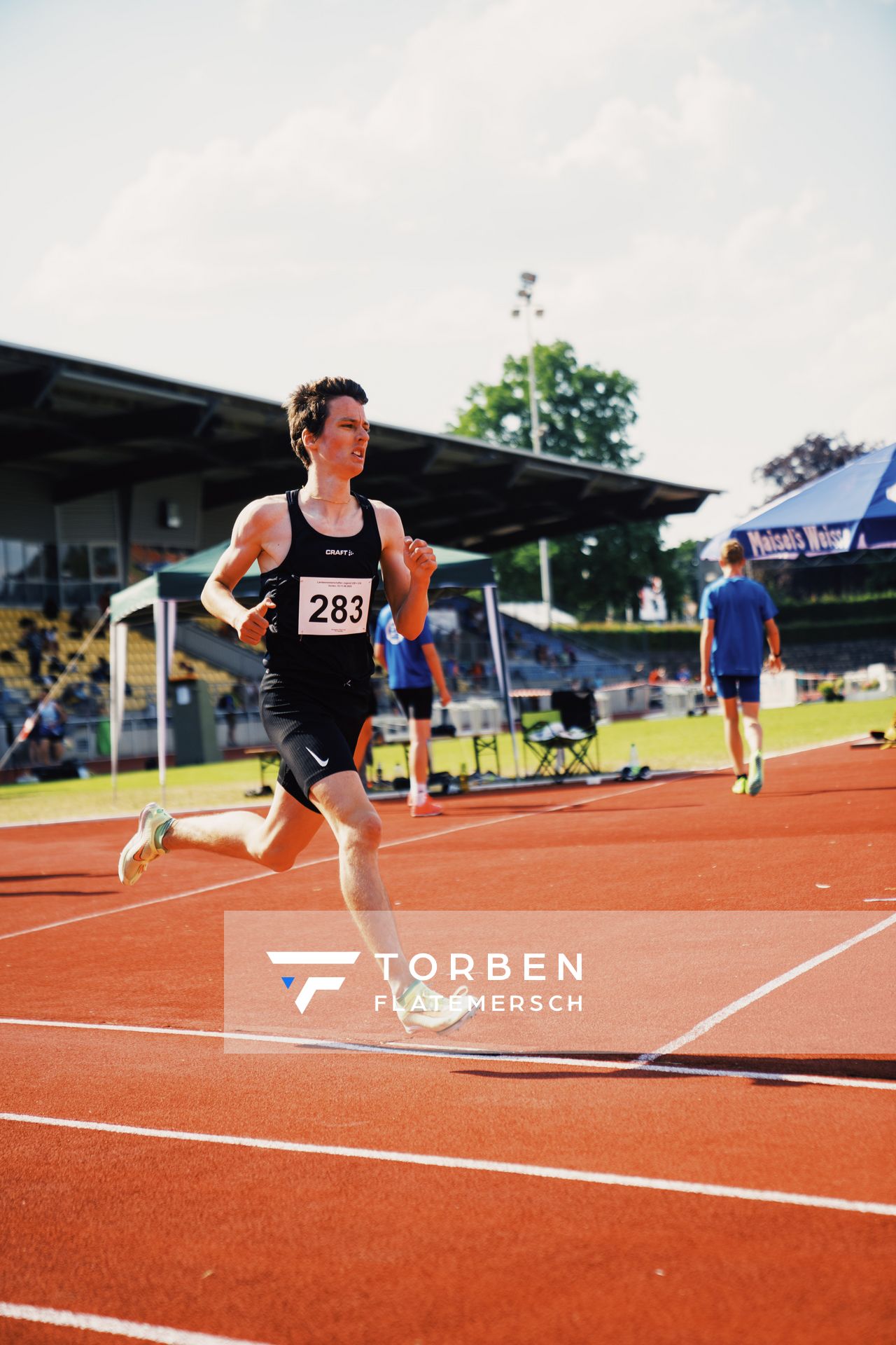 Floyd Luca Schnaars (TV Lilienthal) am 10.06.2023 waehrend den NLV + BLV U20/U16 Landesmeisterschaften im Stadion Berliner Ring in Verden