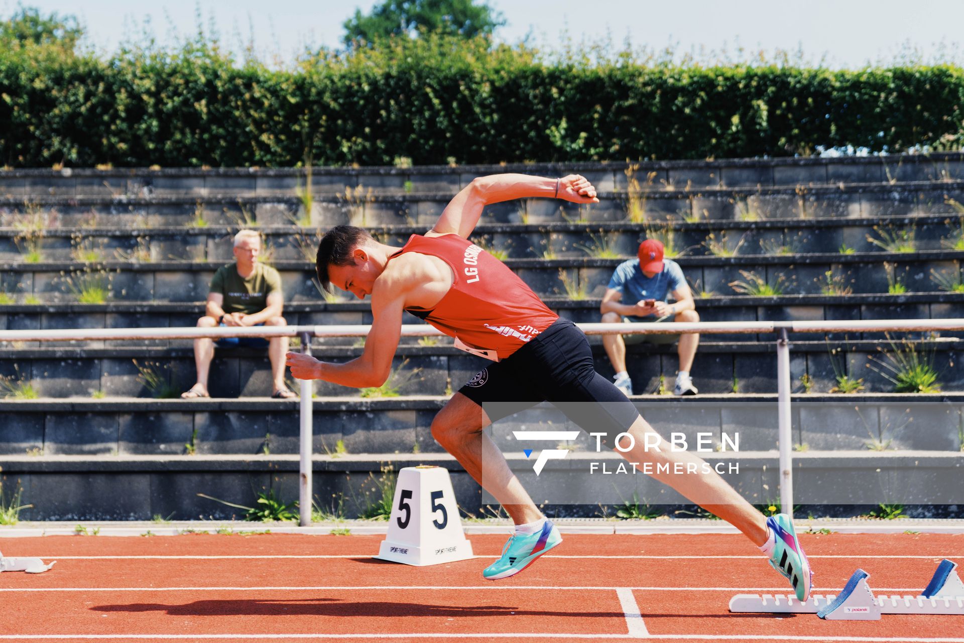 Florian Kroll (LG Osnabrueck) ueber 200m am 11.06.2023 waehrend den NLV + BLV U20/U16 Landesmeisterschaften im Stadion Berliner Ring in Verden