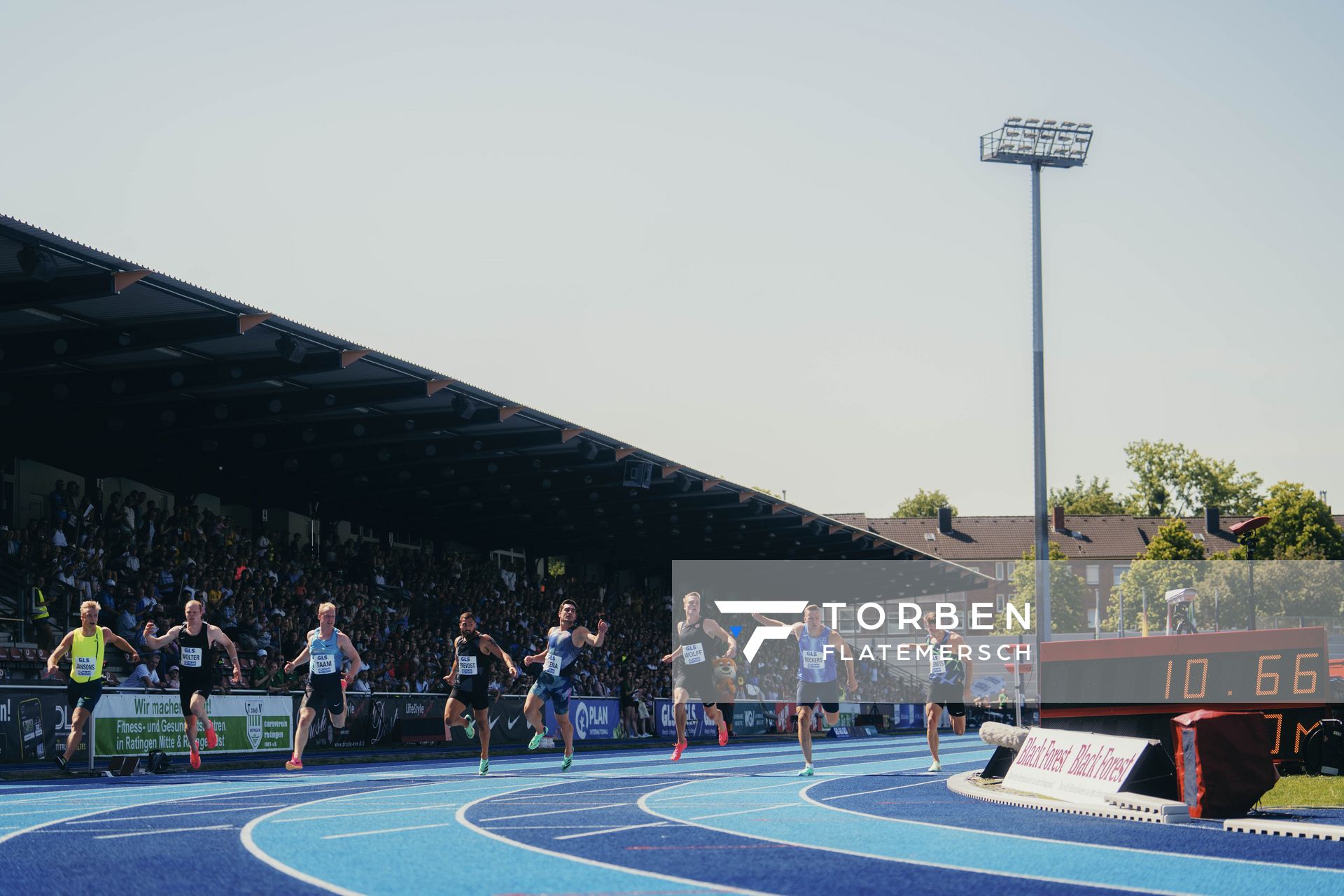 Sven Jansons (NED Niederlande), Felix Wolter (GER/TSV Graefelfing), Rik Taam (NED/Niederlande), Arthur Prevost (FRA/Frankreich), Jorge Urena (ESP/Spanien), Jannis Wolff (GER/Eintracht Frankfurt), Nico Beckers (GER/LAV Bayer Uerd./Dormagen), Risto Lillemets (EST/Estland) am 17.06.2023 beim Stadtwerke Ratingen Mehrkampf-Meeting im Stadion am Stadionring in Ratingen