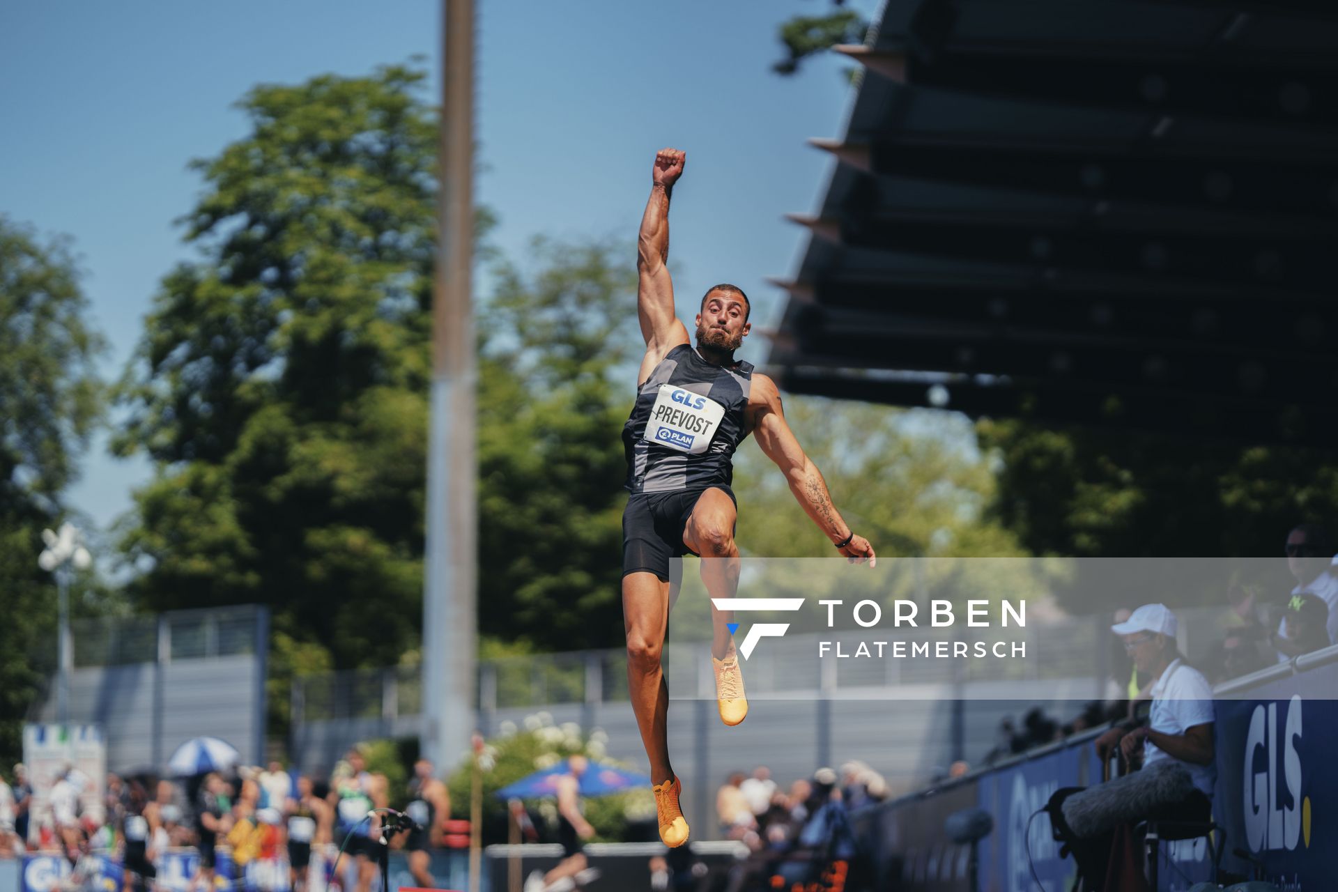 Arthur Prevost (FRA/Frankreich) im Weitsprung am 17.06.2023 beim Stadtwerke Ratingen Mehrkampf-Meeting im Stadion am Stadionring in Ratingen