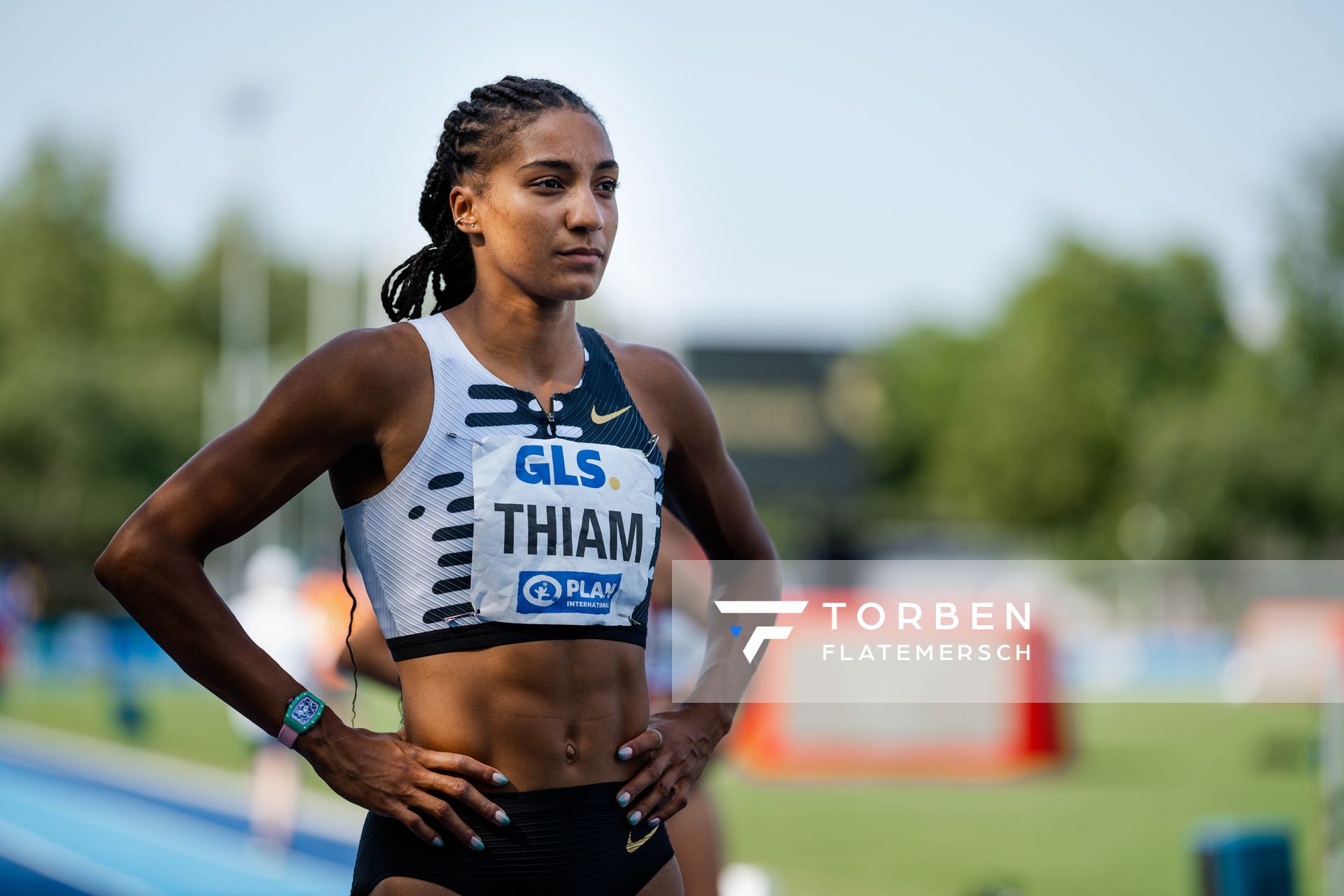 Nafissatou Thiam (BEL/Belgien) ueber 200m am 17.06.2023 beim Stadtwerke Ratingen Mehrkampf-Meeting im Stadion am Stadionring in Ratingen