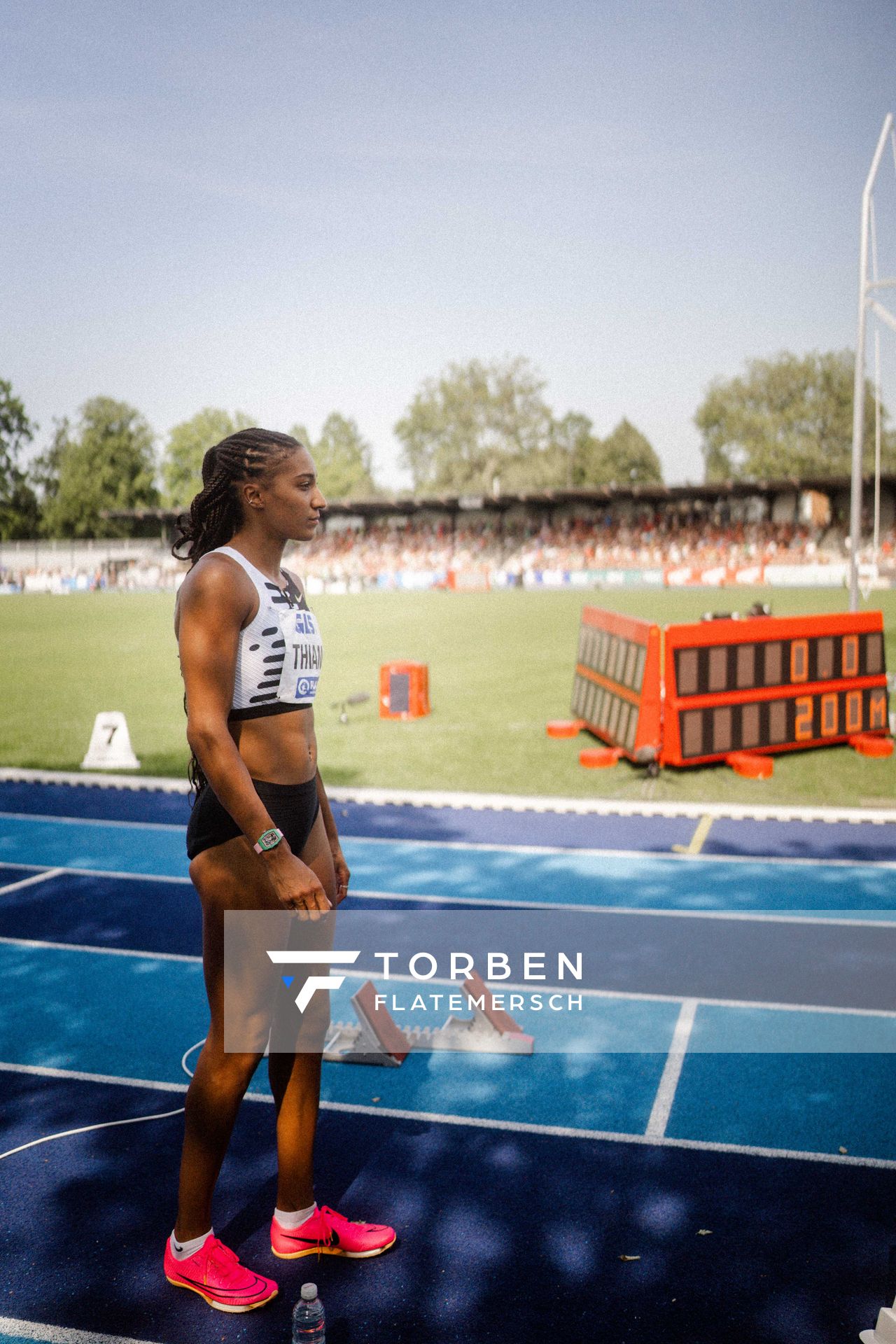 Nafissatou Thiam (BEL/Belgien) ueber 200m am 17.06.2023 beim Stadtwerke Ratingen Mehrkampf-Meeting im Stadion am Stadionring in Ratingen