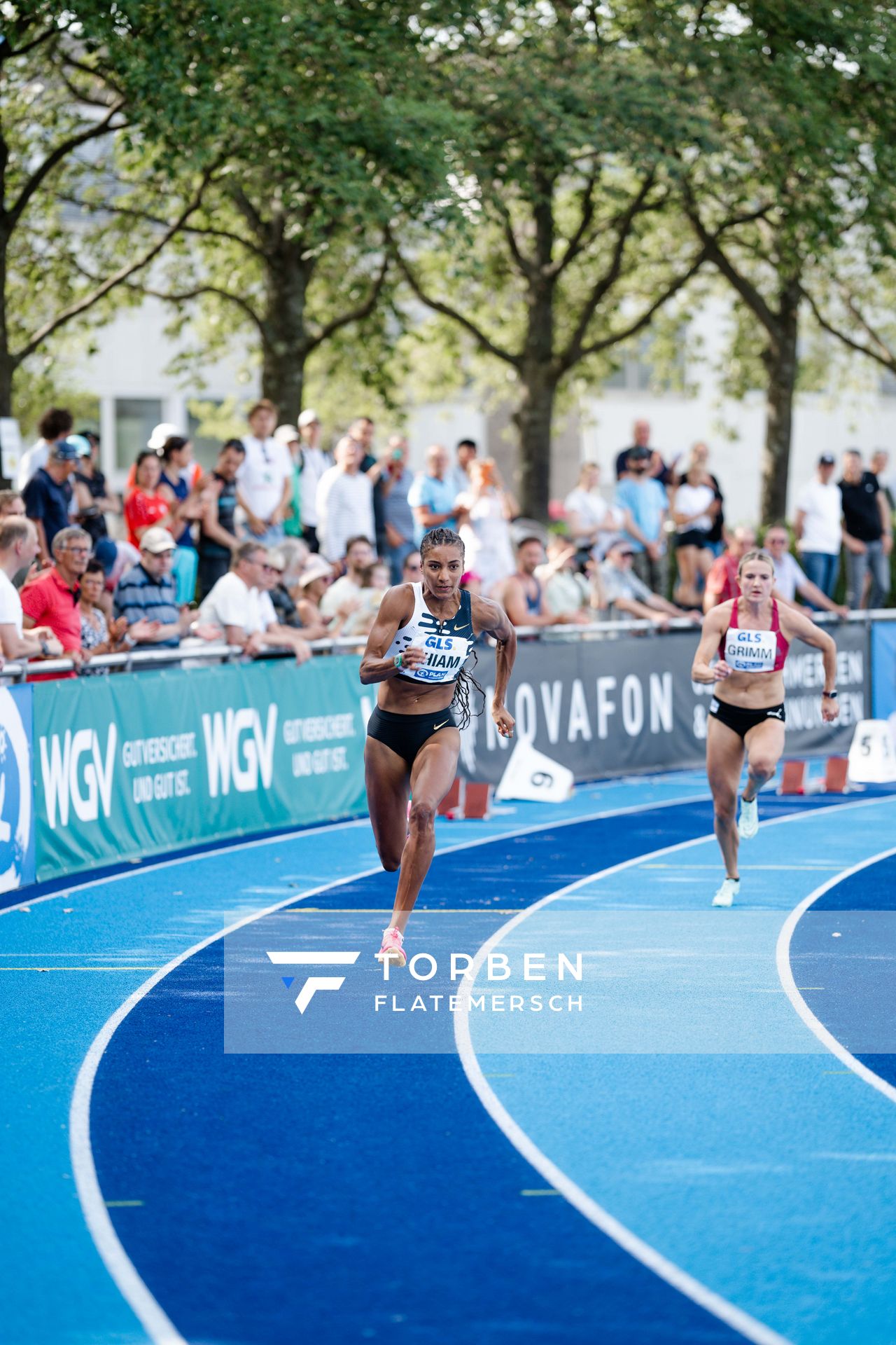 Nafissatou Thiam (BEL/Belgien) ueber 200m am 17.06.2023 beim Stadtwerke Ratingen Mehrkampf-Meeting im Stadion am Stadionring in Ratingen