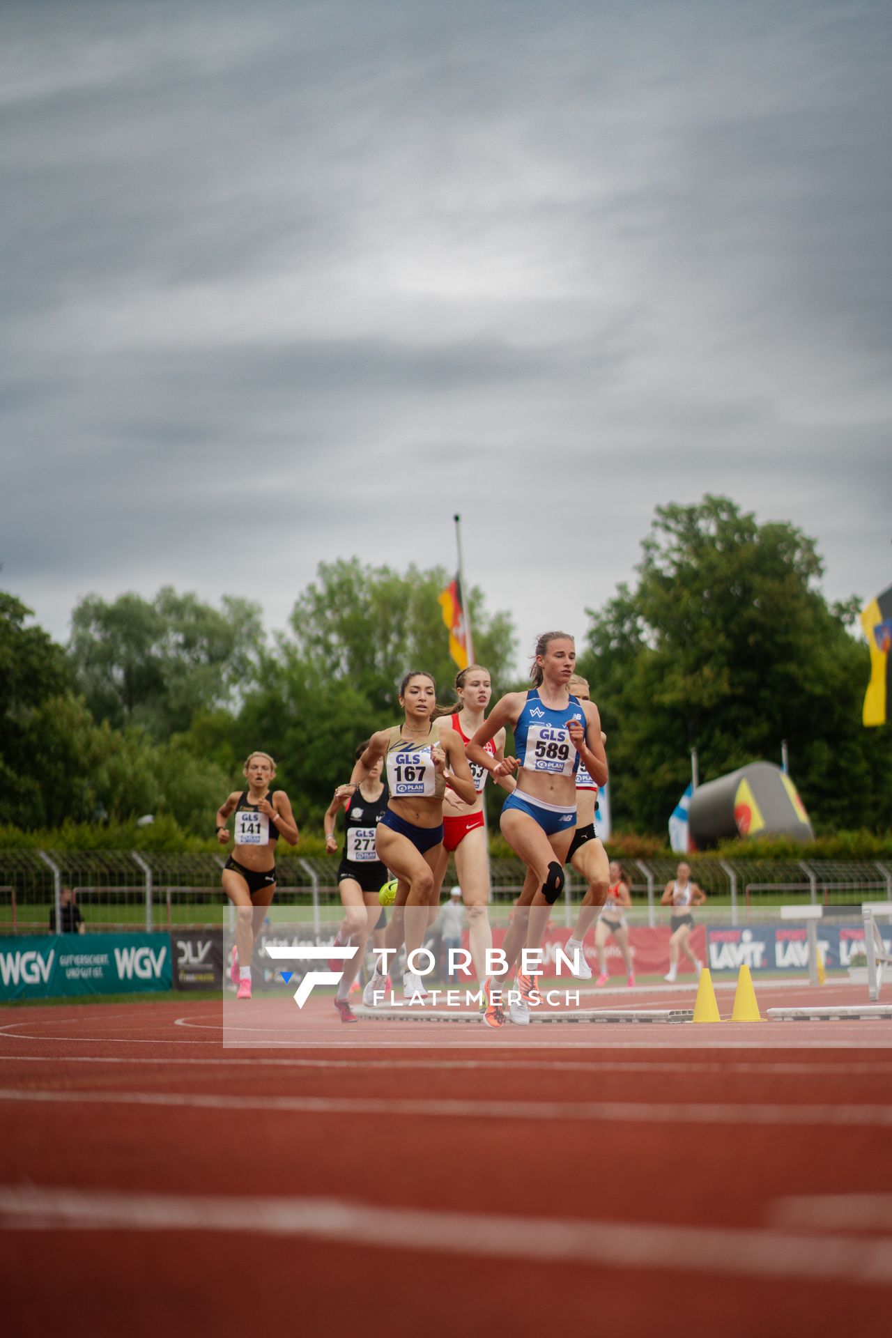 Rosalie Hausdorf (LG Stadtwerke Muenchen), Jasmina Stahl (Hannover 96), Charlotte Augenstein (Athletics Team Karben), Verena Meisl (TV Wattenscheid 01) am 01.07.2023 waehrend den deutschen U23 Leichtathletik-Meisterschaften im Jahnstadion in Göttingen