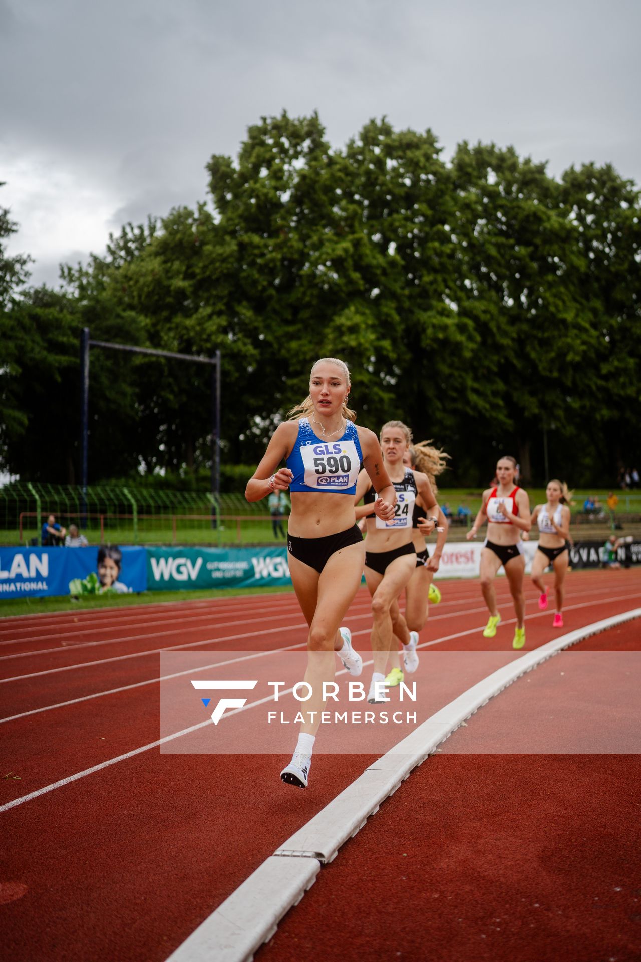 Fabiane Meyer (TV Westfalia Epe) im 1500m Halbfinale am 01.07.2023 waehrend den deutschen U23 Leichtathletik-Meisterschaften im Jahnstadion in Göttingen