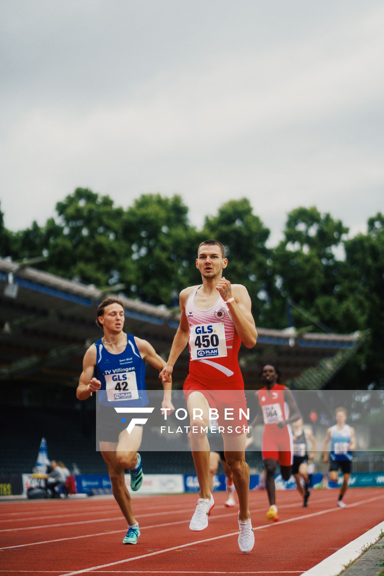 Adrian Engstler (TV Villingen) und Franz Walther (Dresdner SC 1898) am 01.07.2023 waehrend den deutschen U23 Leichtathletik-Meisterschaften im Jahnstadion in Göttingen