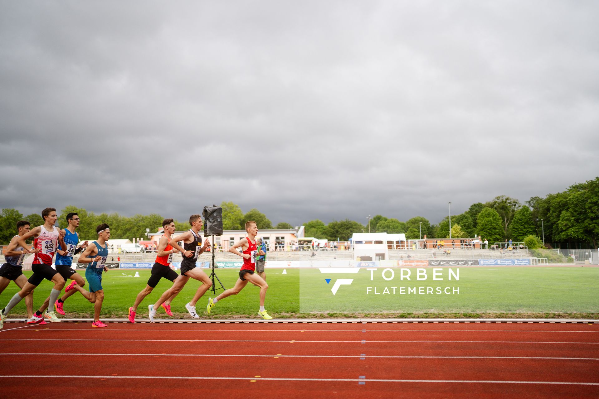 Noah Loeser (Berlin Track Club), Felix Ebel (Emder Laufgemeinschaft), Benjamin Dern (Silvesterlauf Trier), Constantin Carls (TSV Bayer 04 Leverkusen) am 01.07.2023 waehrend den deutschen U23 Leichtathletik-Meisterschaften im Jahnstadion in Göttingen