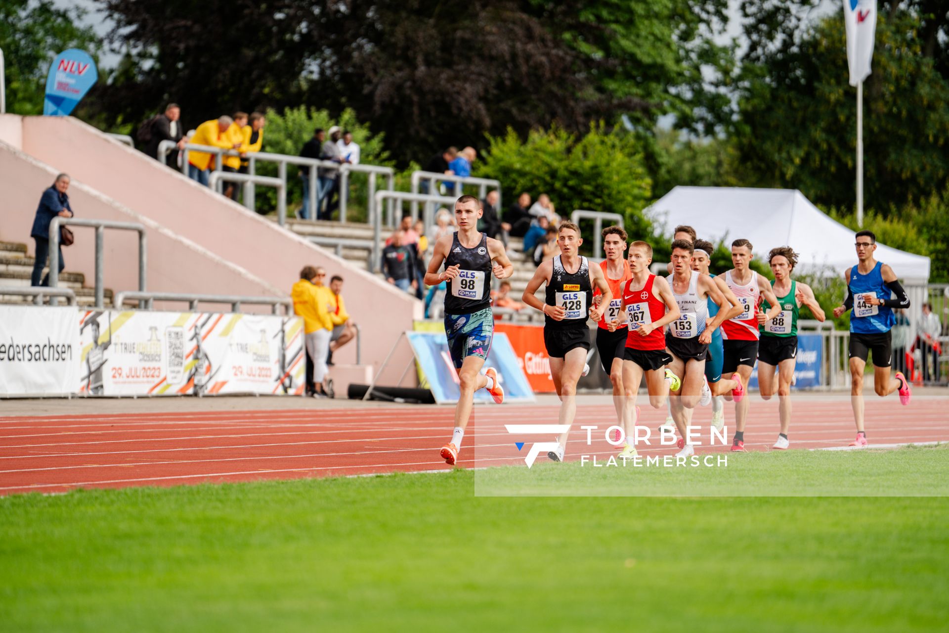 Theodor Schucht (SCC Berlin), Benjamin Dern (Silvesterlauf Trier), Constantin Carls (TSV Bayer 04 Leverkusen), Tobias Prater (LG TELIS FINANZ Regensburg) am 01.07.2023 waehrend den deutschen U23 Leichtathletik-Meisterschaften im Jahnstadion in Göttingen