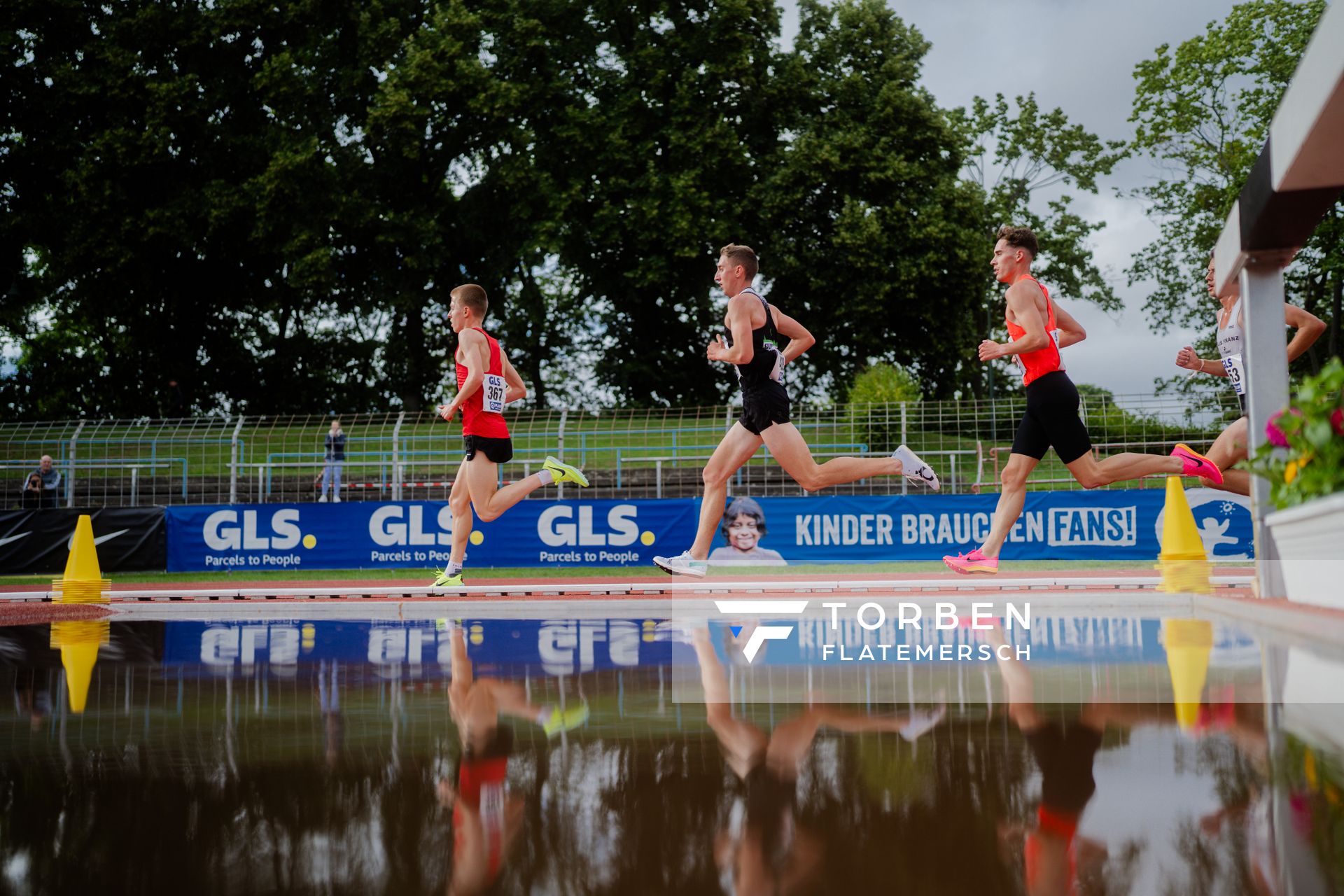 Constantin Carls (TSV Bayer 04 Leverkusen), Benjamin Dern (Silvesterlauf Trier), Felix Ebel (Emder Laufgemeinschaft) am 01.07.2023 waehrend den deutschen U23 Leichtathletik-Meisterschaften im Jahnstadion in Göttingen