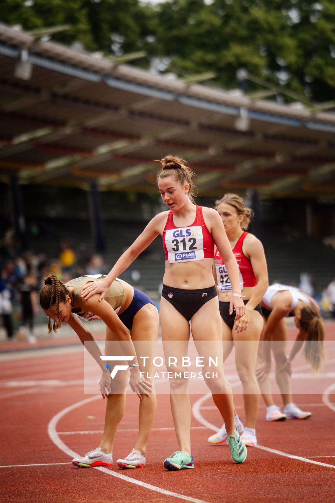 Lara Tortell (Athletics Team Karben), Smilla Kolbe (VfL Eintracht Hannover) am 02.07.2023 waehrend den deutschen U23 Leichtathletik-Meisterschaften im Jahnstadion in Göttingen