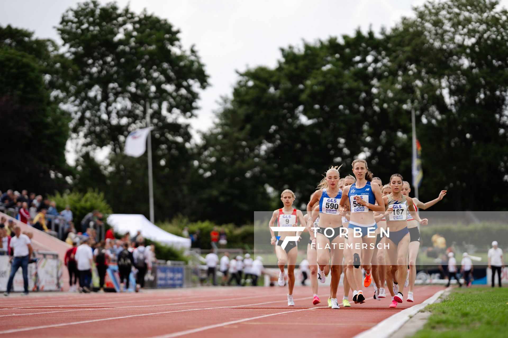 Lisa Merkel (LG Region Karlsruhe), Fabiane Meyer (TV Westfalia Epe), Verena Meisl (TV Wattenscheid 01), Charlotte Augenstein (Athletics Team Karben), Nele Heymann (TuS Haren) am 02.07.2023 waehrend den deutschen U23 Leichtathletik-Meisterschaften im Jahnstadion in Göttingen