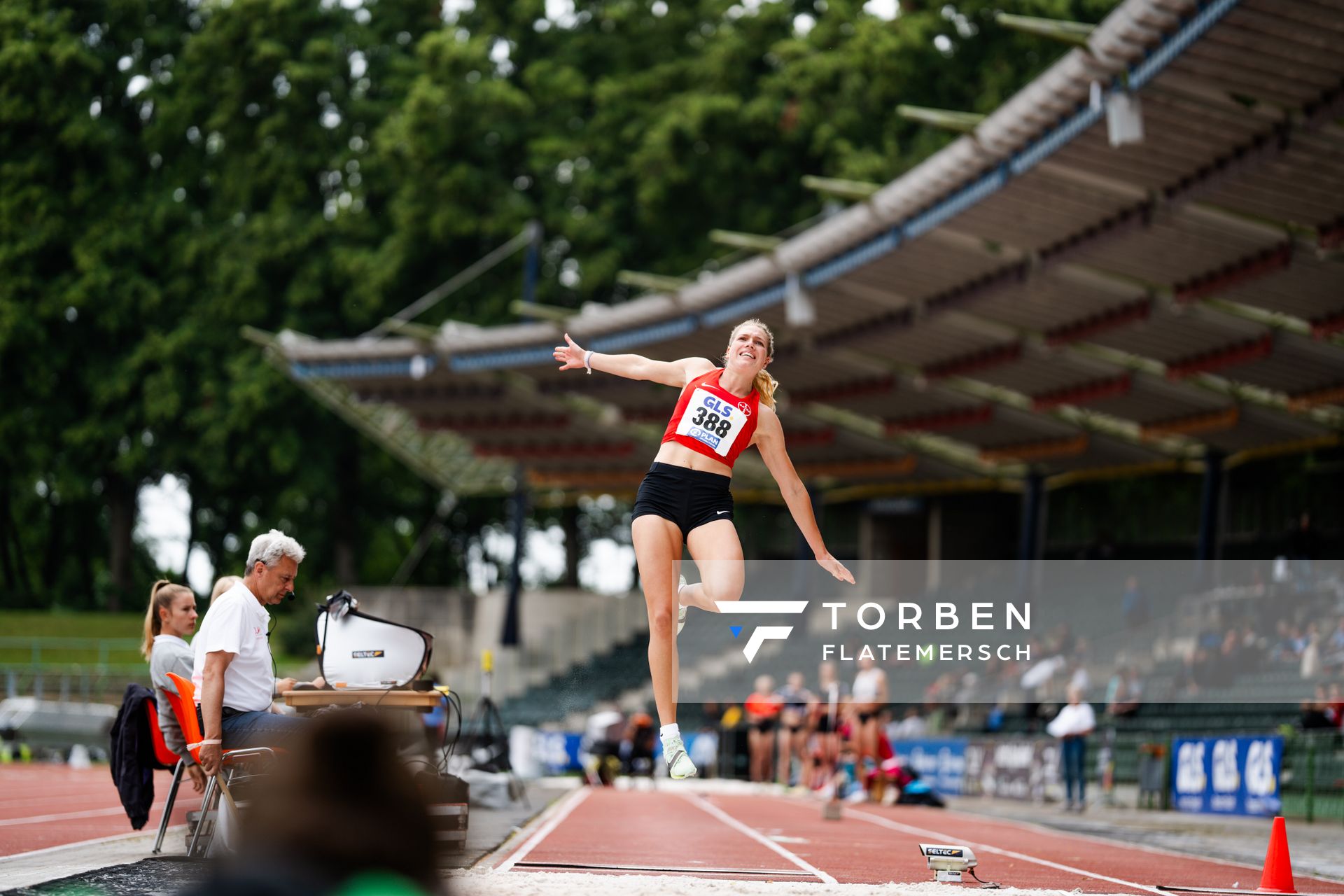 Marie Dehning (TSV Bayer 04 Leverkusen) im Weitsprung am 02.07.2023 waehrend den deutschen U23 Leichtathletik-Meisterschaften im Jahnstadion in Göttingen