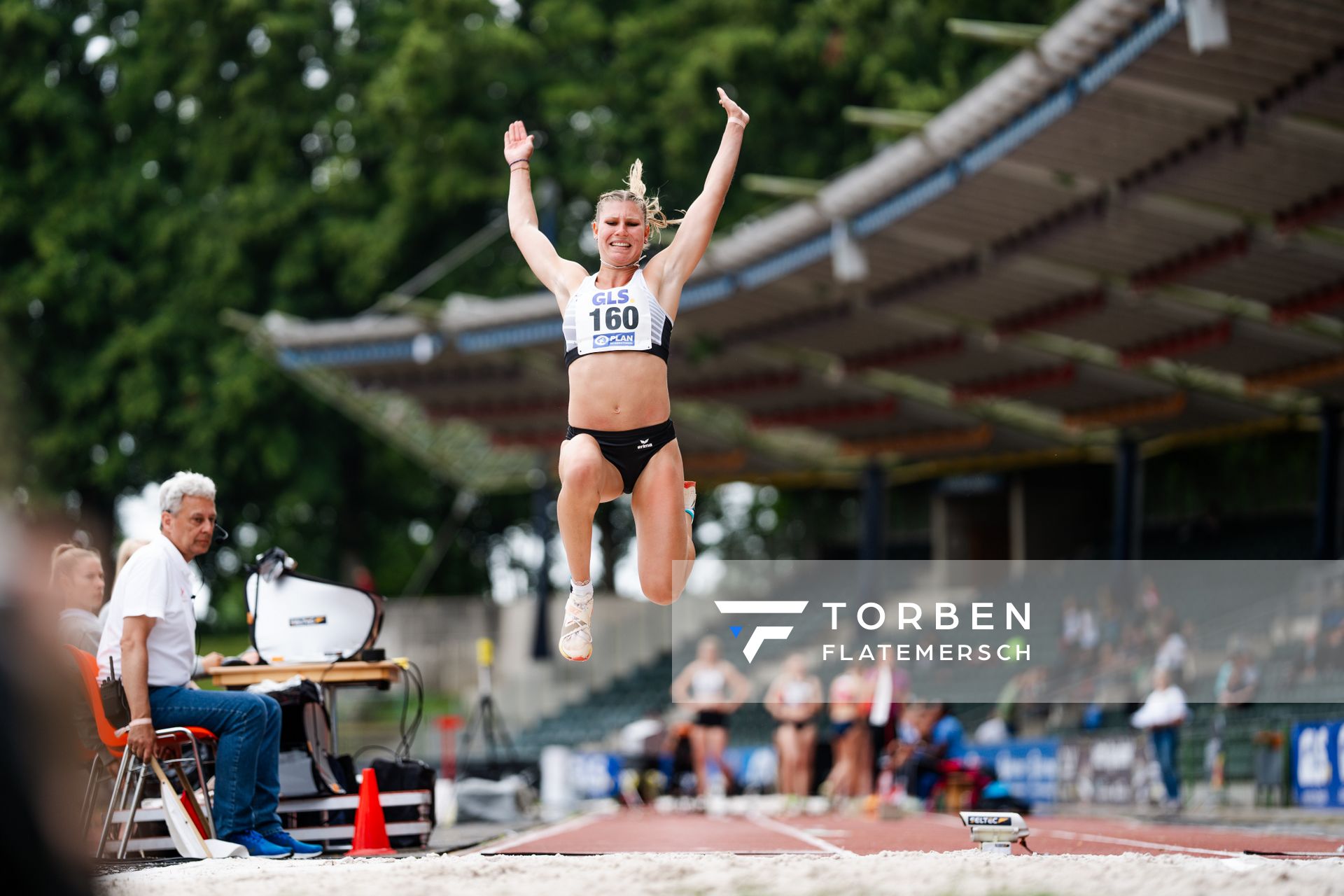 Hannah Woerlein (TSV Ochenbruck) im Weitsprung am 02.07.2023 waehrend den deutschen U23 Leichtathletik-Meisterschaften im Jahnstadion in Göttingen