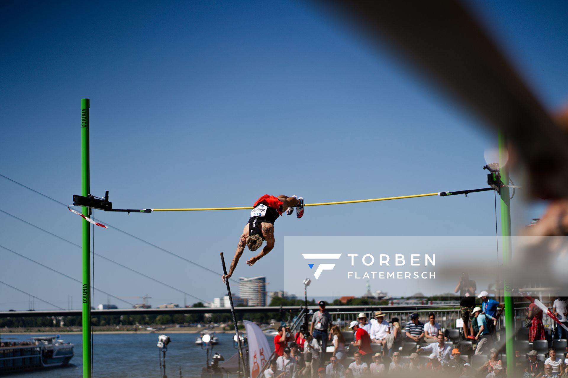 Dennis Schober (ASV Landau) beim Stabhochsprung der Deutschen Leichtathletik-Meisterschaften im Rahmen der Finals 2023 Rhein-Ruhr am 07.07.2023 am Rheinufer in Duesseldorf
