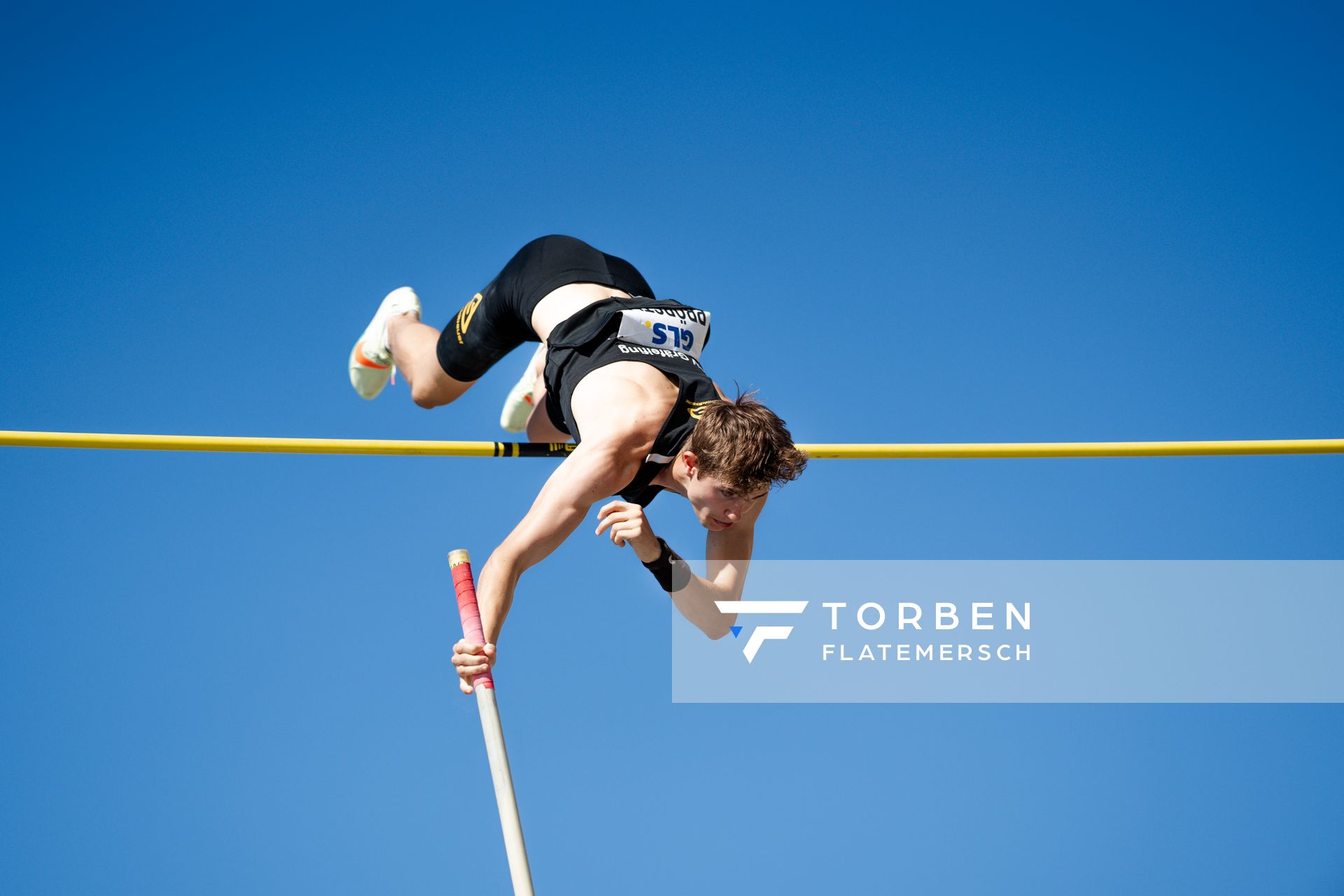 Louis Proebstle (TSV Graefelfing) beim Stabhochsprung der Deutschen Leichtathletik-Meisterschaften im Rahmen der Finals 2023 Rhein-Ruhr am 07.07.2023 am Rheinufer in Duesseldorf