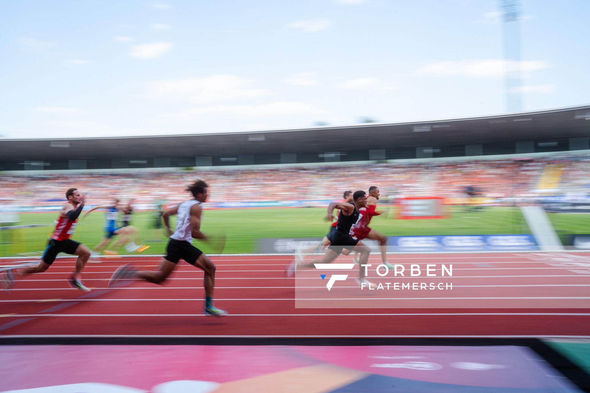 Manuel Mordi (Hamburger SV), Gregory Minoue (TV Angermund) während der 113. Deutschen Leichtathletik-Meisterschaften am 08.07.2023 im Auestadion in Kassel