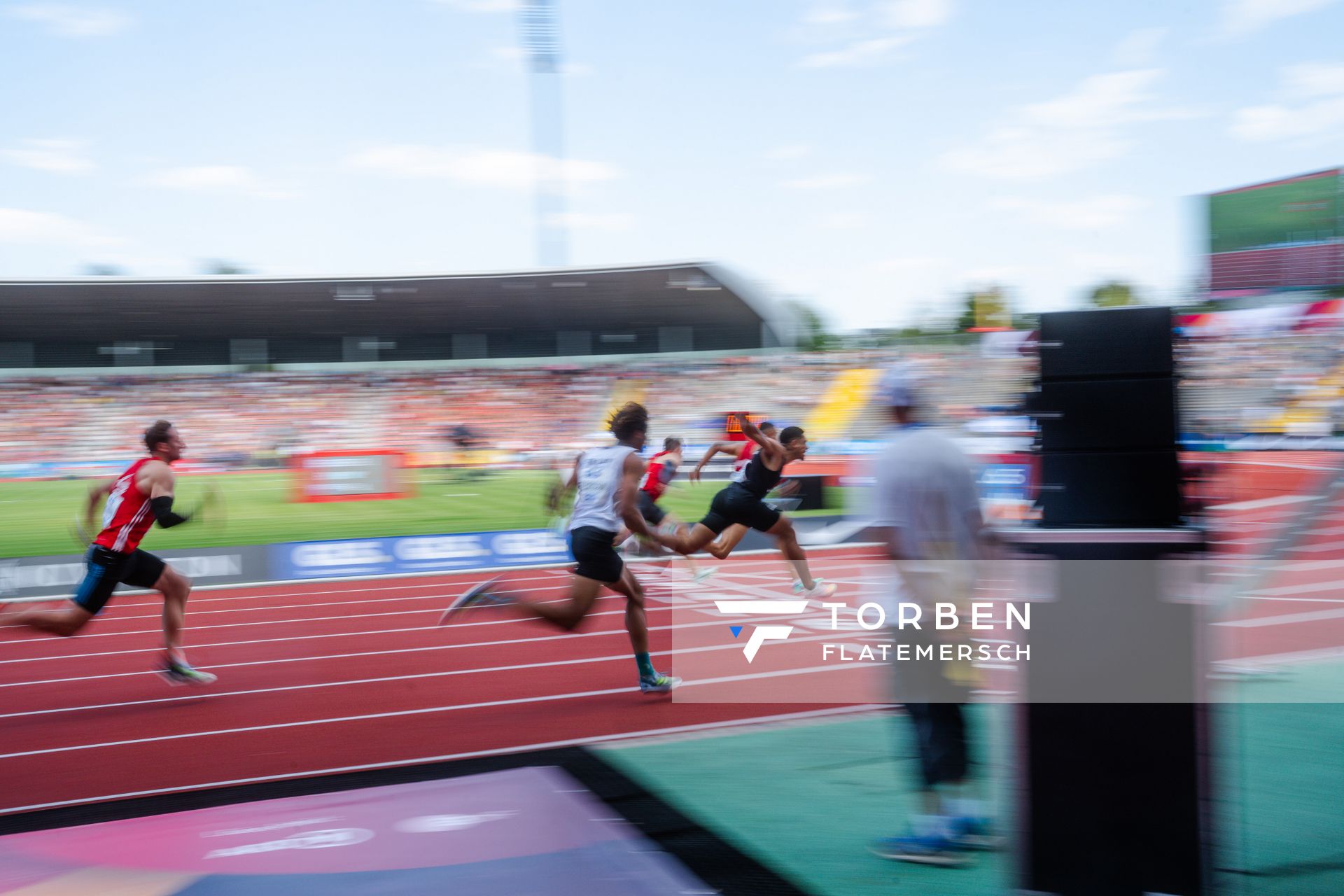 Manuel Mordi (Hamburger SV), Gregory Minoue (TV Angermund) während der 113. Deutschen Leichtathletik-Meisterschaften am 08.07.2023 im Auestadion in Kassel