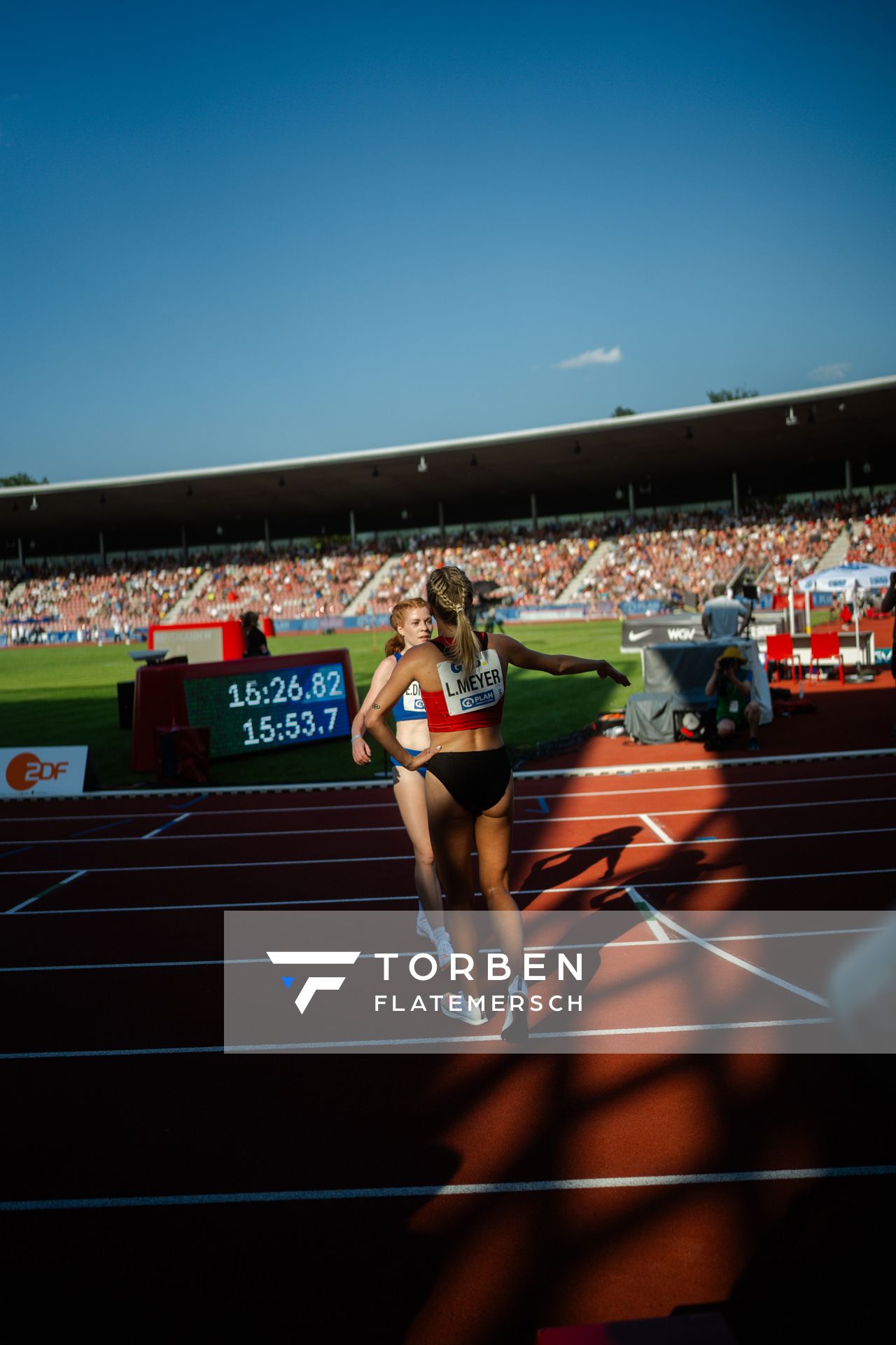 Eva Dieterich (LAV Stadtwerke Tuebingen) und Lea Meyer (TSV Bayer 04 Leverkusen) während der 113. Deutschen Leichtathletik-Meisterschaften am 08.07.2023 im Auestadion in Kassel