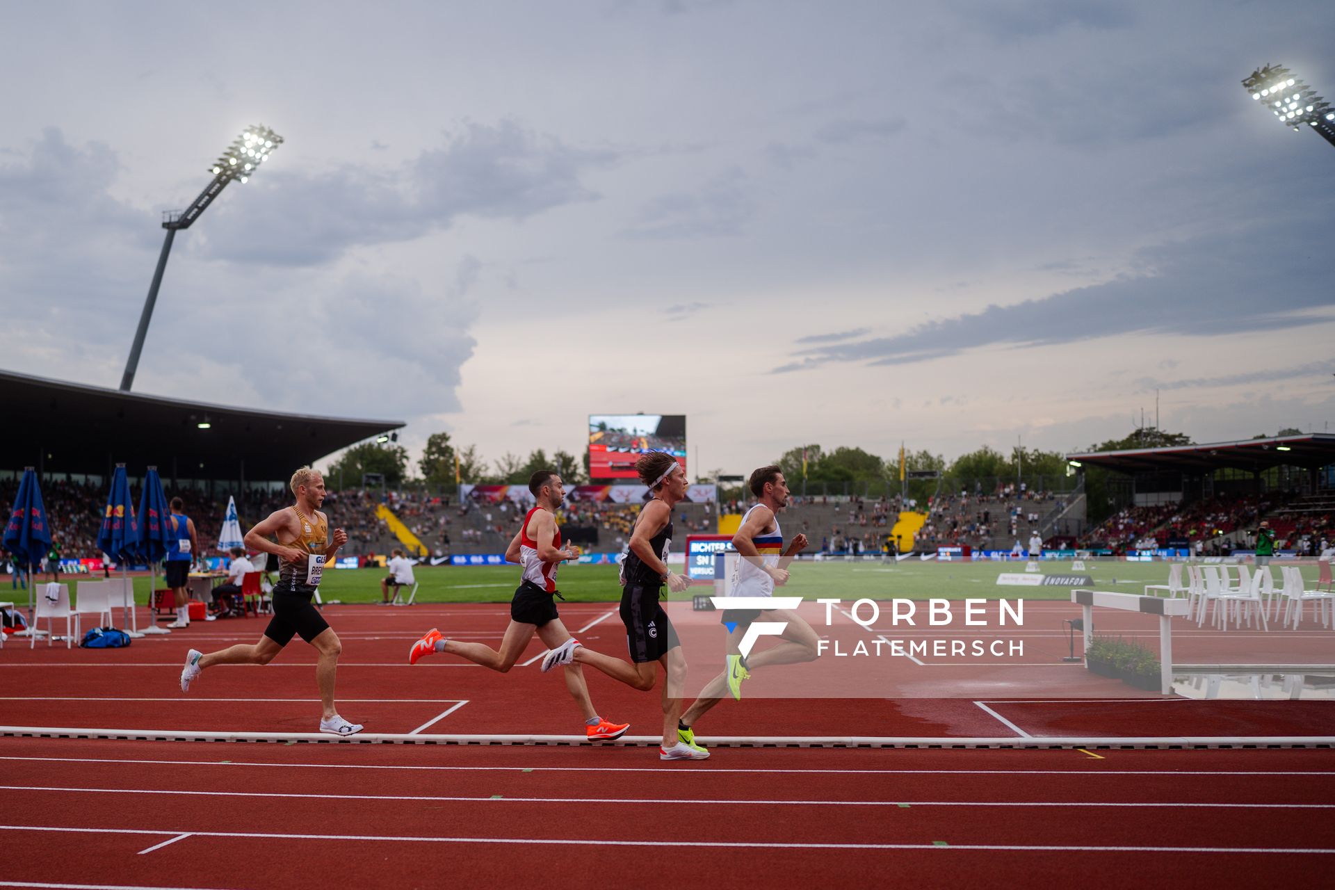 Aaron Davor Bienenfeld (ssC Hanau-Rodenbach), Sam Parsons (SCC Berlin), Maximilian Thorwirth (SFD 75 Duesseldorf-Sued), Florian Bremm (LSC Hoechstadt/Aisch) während der 113. Deutschen Leichtathletik-Meisterschaften am 09.07.2023 im Auestadion in Kassel