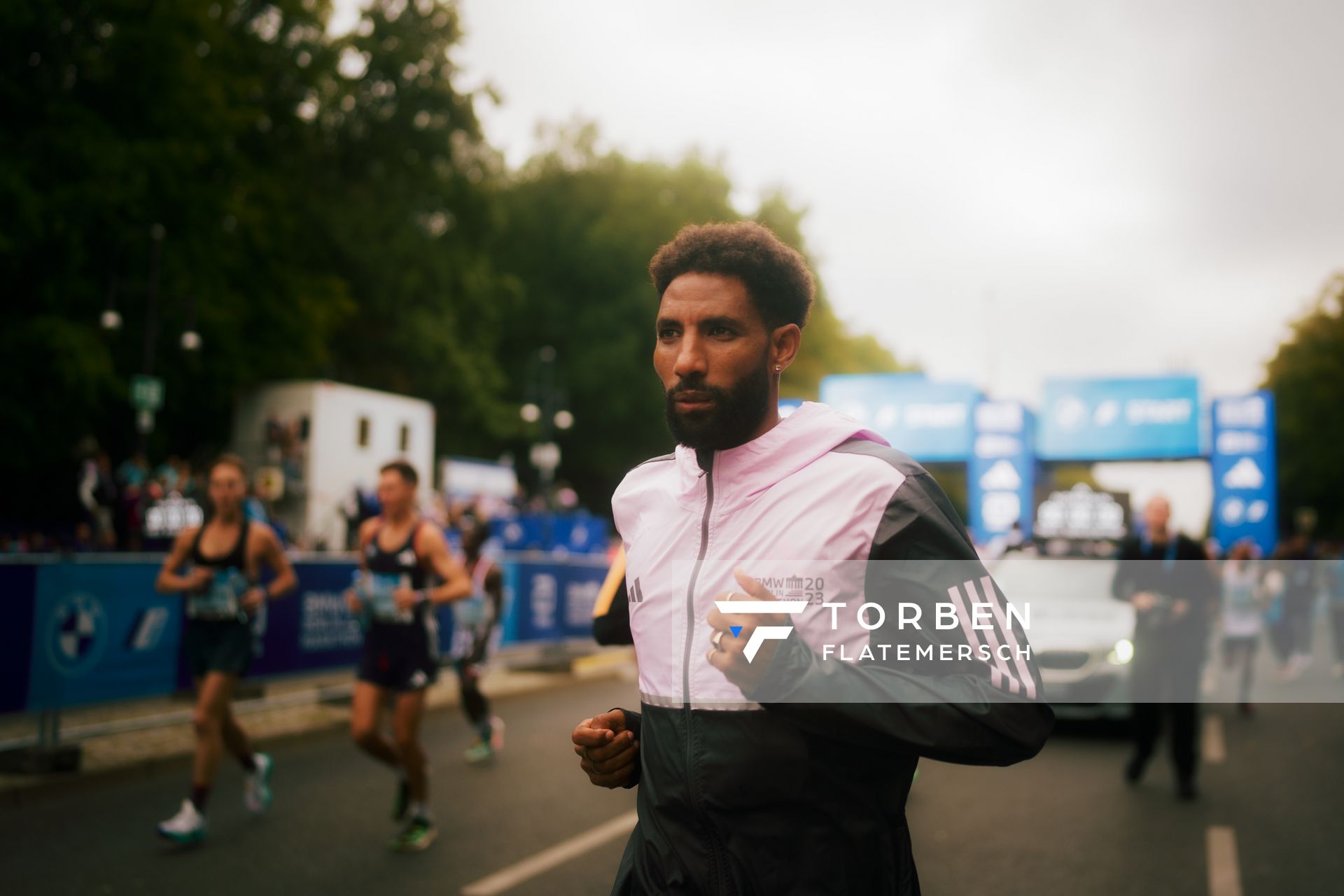 Amanal Petros (GER/Germany) am 24.09.2023 beim Berlin Marathon in Berlin