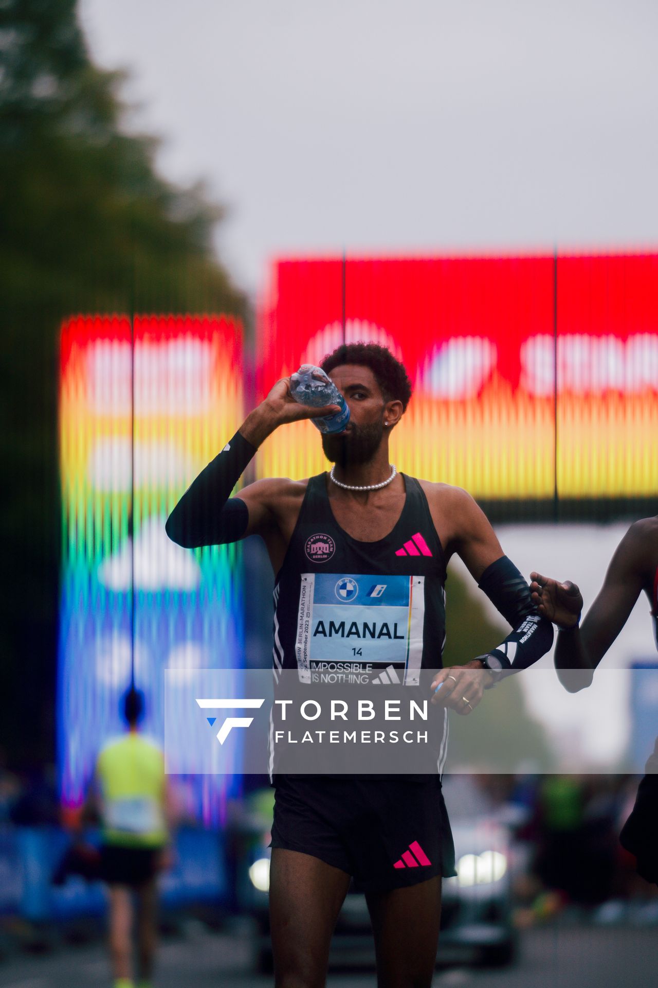 Amanal Petros (GER/Germany) am 24.09.2023 beim Berlin Marathon in Berlin