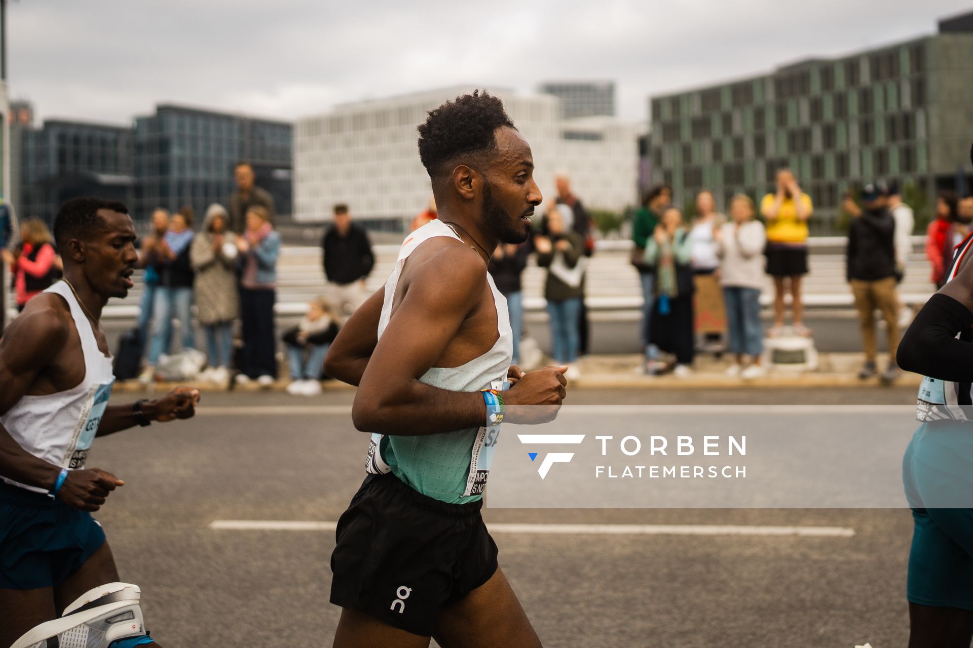 Samuel Fitwi Sibhatu (GER/Germany) am 24.09.2023 beim Berlin Marathon in Berlin