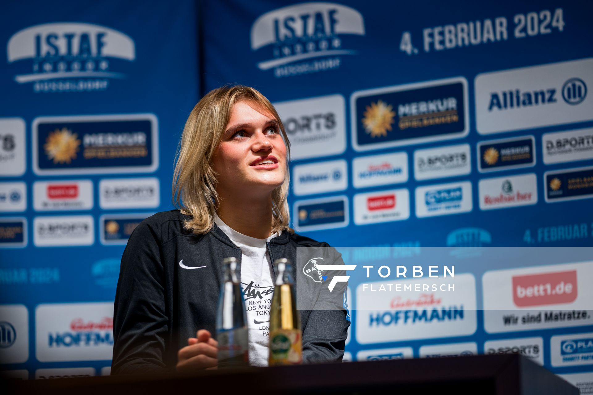 Franziska Schuster (GER) während der internationalen Pressekonferenz zum 4. ISTAF INDOOR Düsseldorf am 02.02.2024 im Meliá Hotel in Düsseldorf