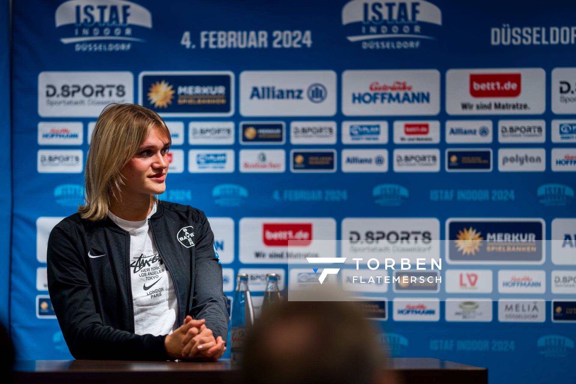 Franziska Schuster (GER) während der internationalen Pressekonferenz zum 4. ISTAF INDOOR Düsseldorf am 02.02.2024 im Meliá Hotel in Düsseldorf