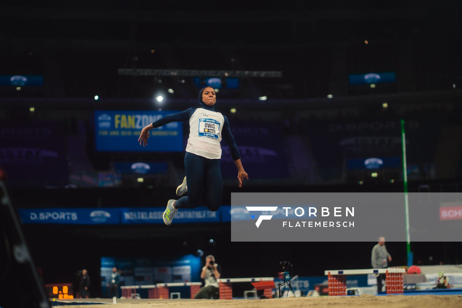 Esraa owis (EGY) im Weitsprung beim 4. ISTAF INDOOR Düsseldorf am 04.02.2024 im PSD Bank Dome in Düsseldorf