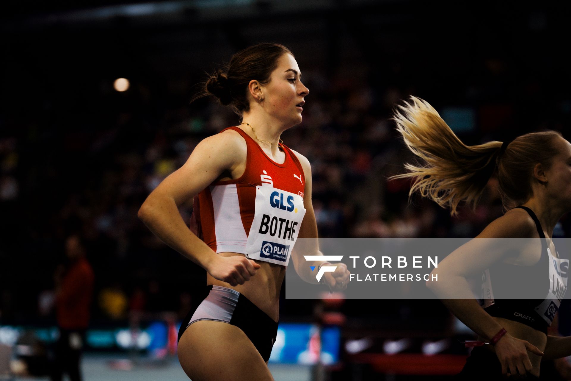 Carolin Bothe (LG Olympia Dortmund) im 800m Vorlauf am 17.02.2024 während den 71. Deutschen Leichtathletik-Hallenmeisterschaften in der QUARTERBACK Immobilien ARENA in Leipzig