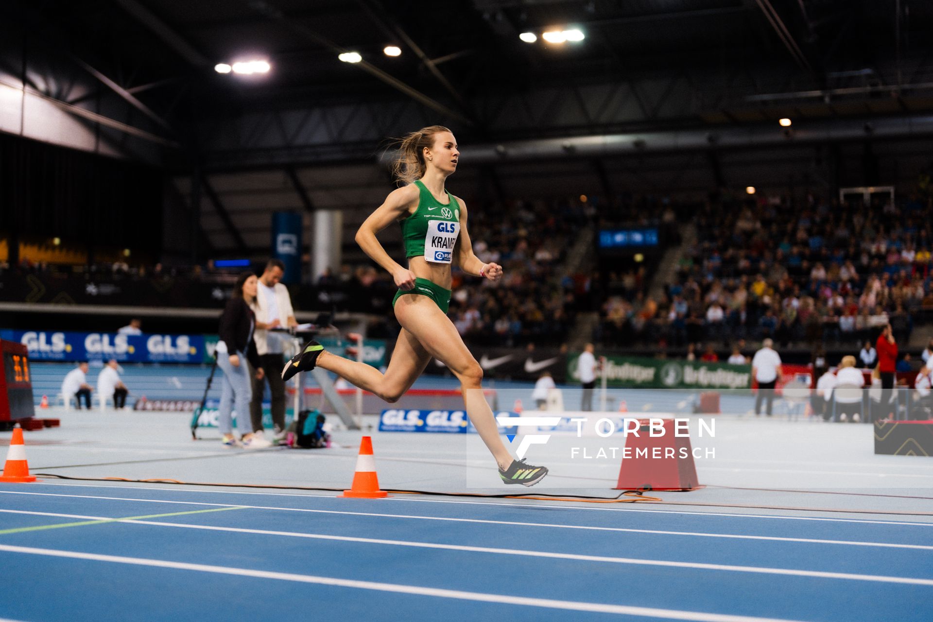 Pernilla Kramer (VfL Wolfsburg) über 400m am 17.02.2024 während den 71. Deutschen Leichtathletik-Hallenmeisterschaften in der QUARTERBACK Immobilien ARENA in Leipzig